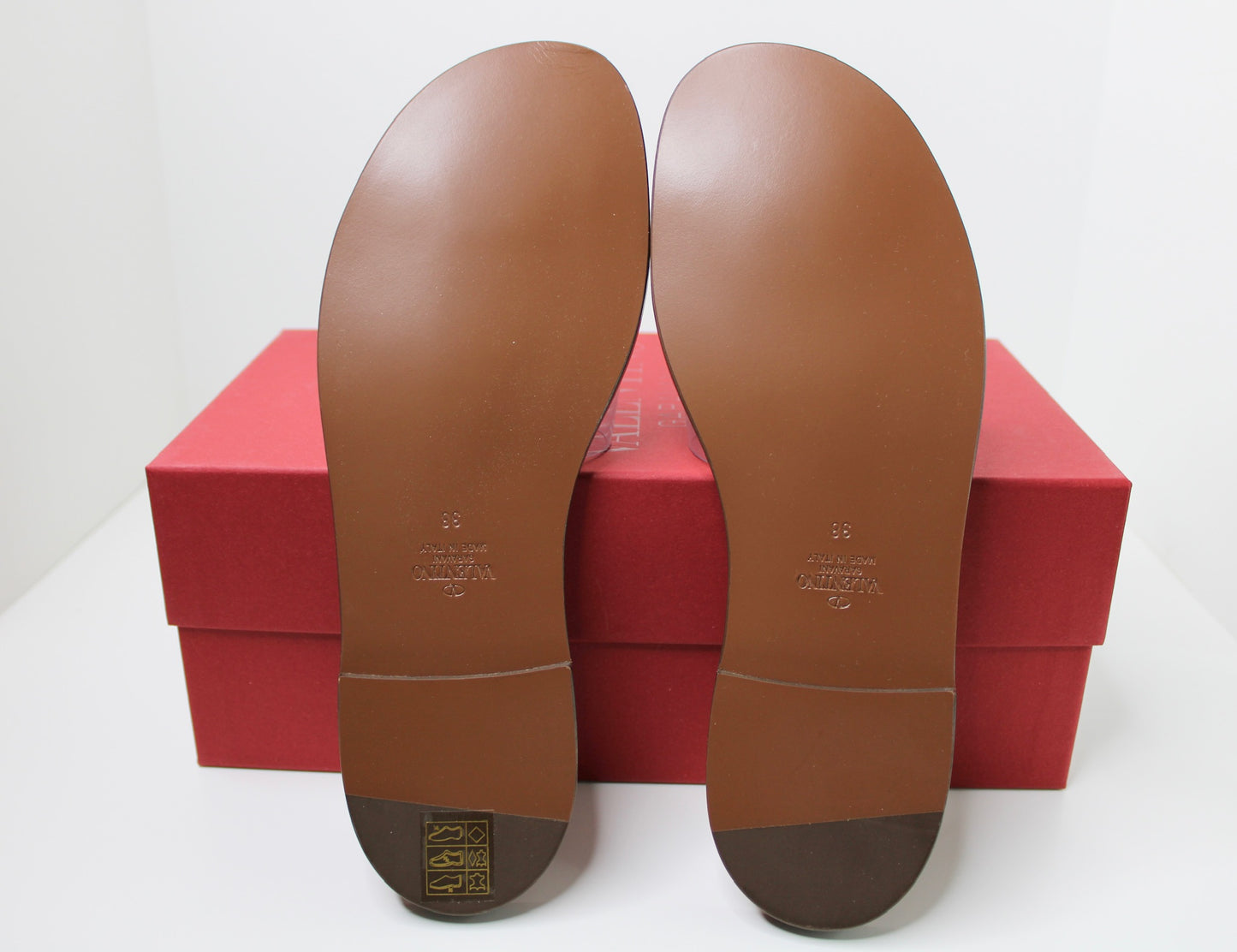 Valentino Garavani Vlogo Signature Transparent Slide, Size 38
