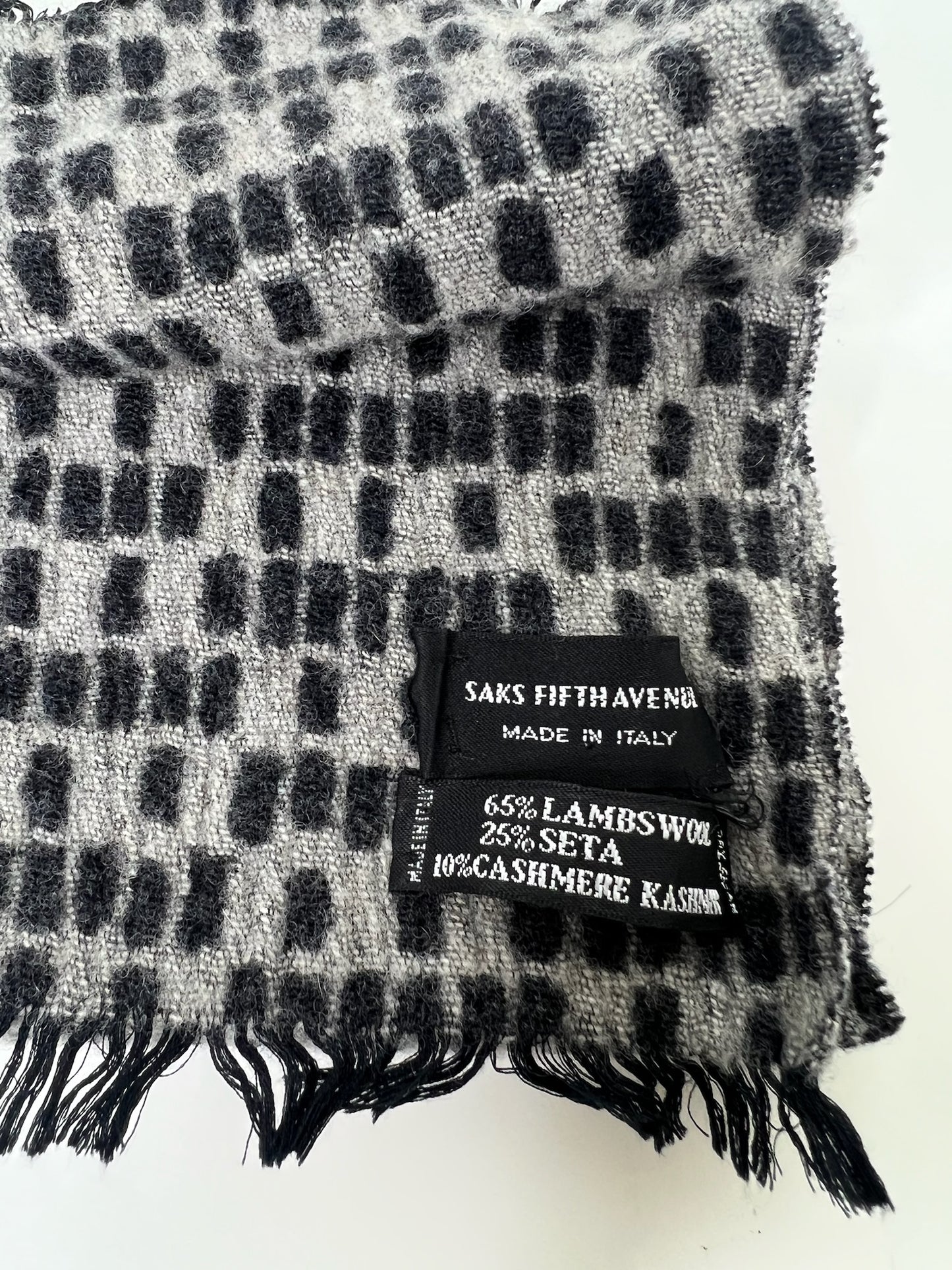 Saks Fifth Ave Patterned Navy and Gray Wool Scarf