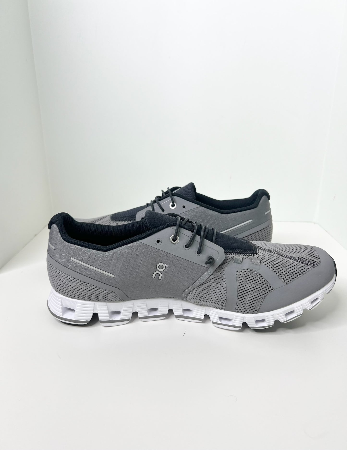 On Cloud Men's Sneakers, Size 11
