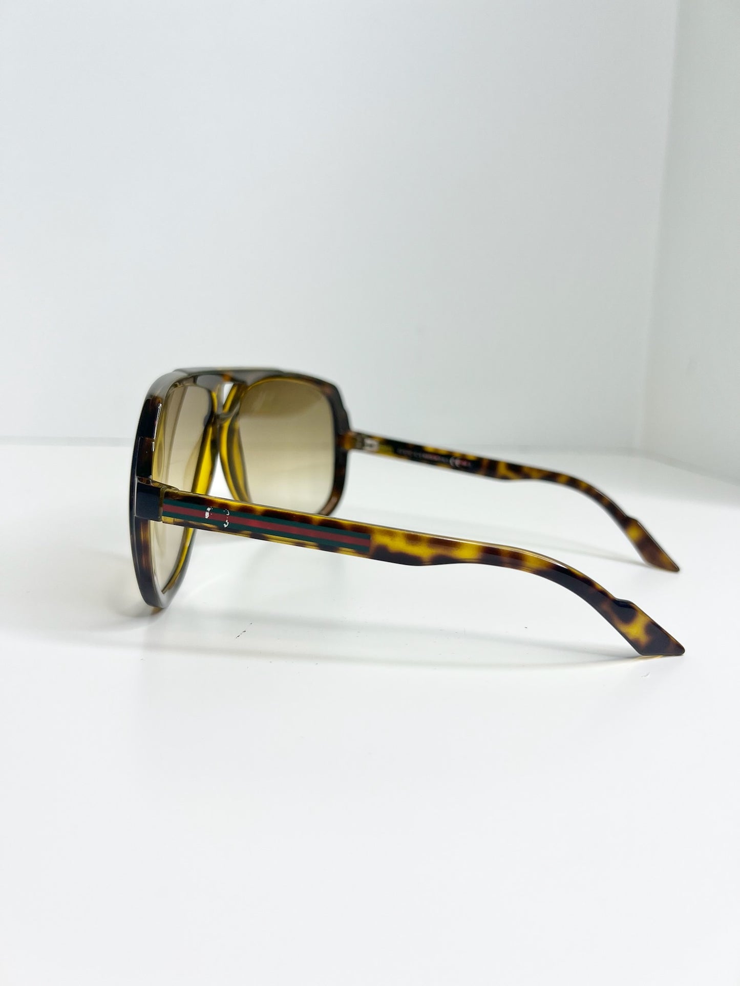 Gucci 1622 Tortoise Brown Aviator Frame Sunglasses