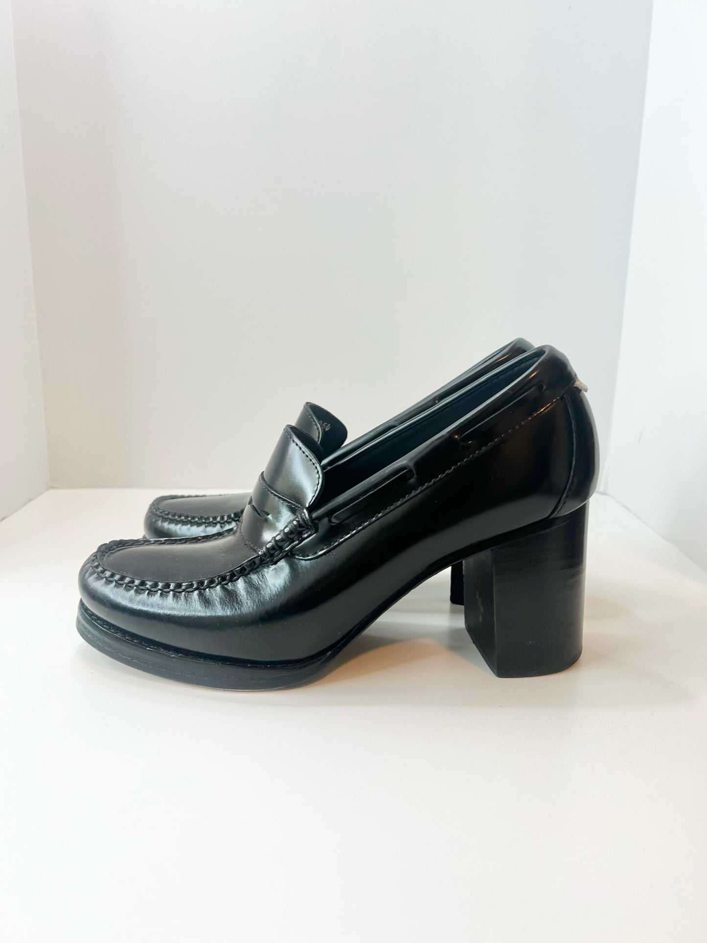 Re/Done + Weejuns Heeled Leather Loafers, Size 8.5