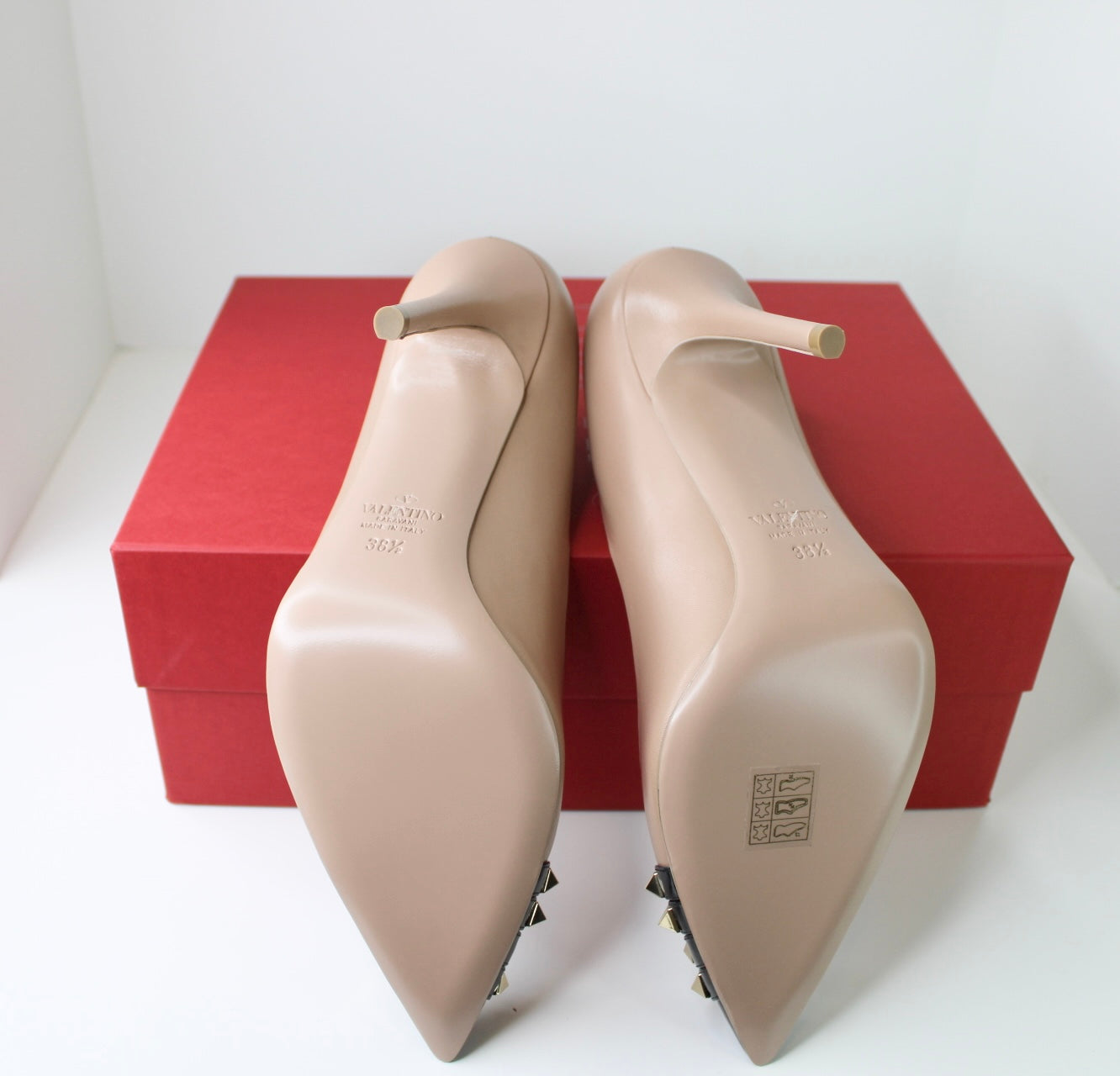 Valentino Garavani Rockstud Kidskin And Patent Leather Pump 110mm, Size 38.5
