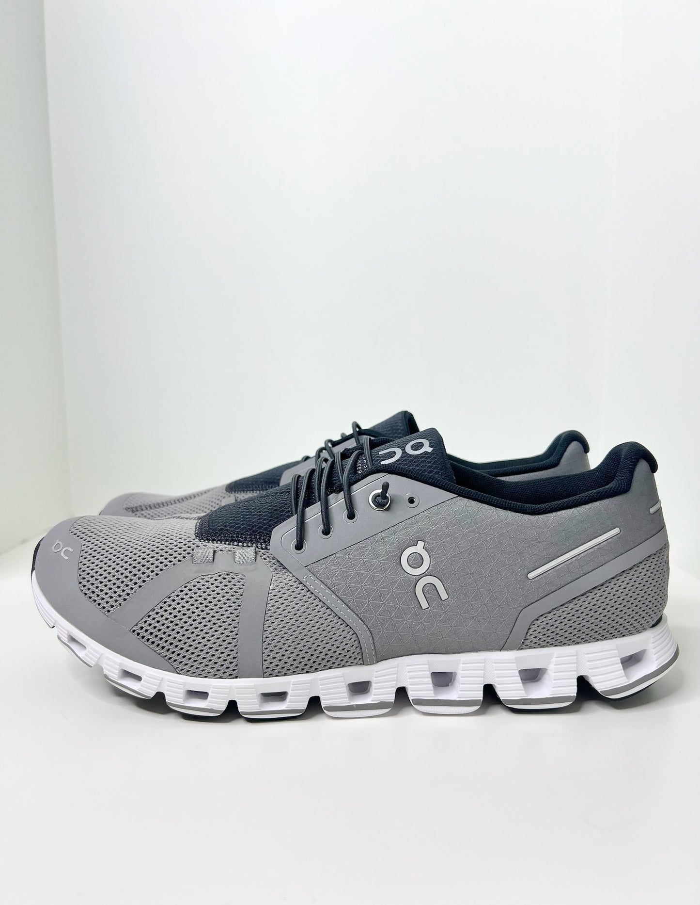 On Cloud Men's Sneakers, Size 11