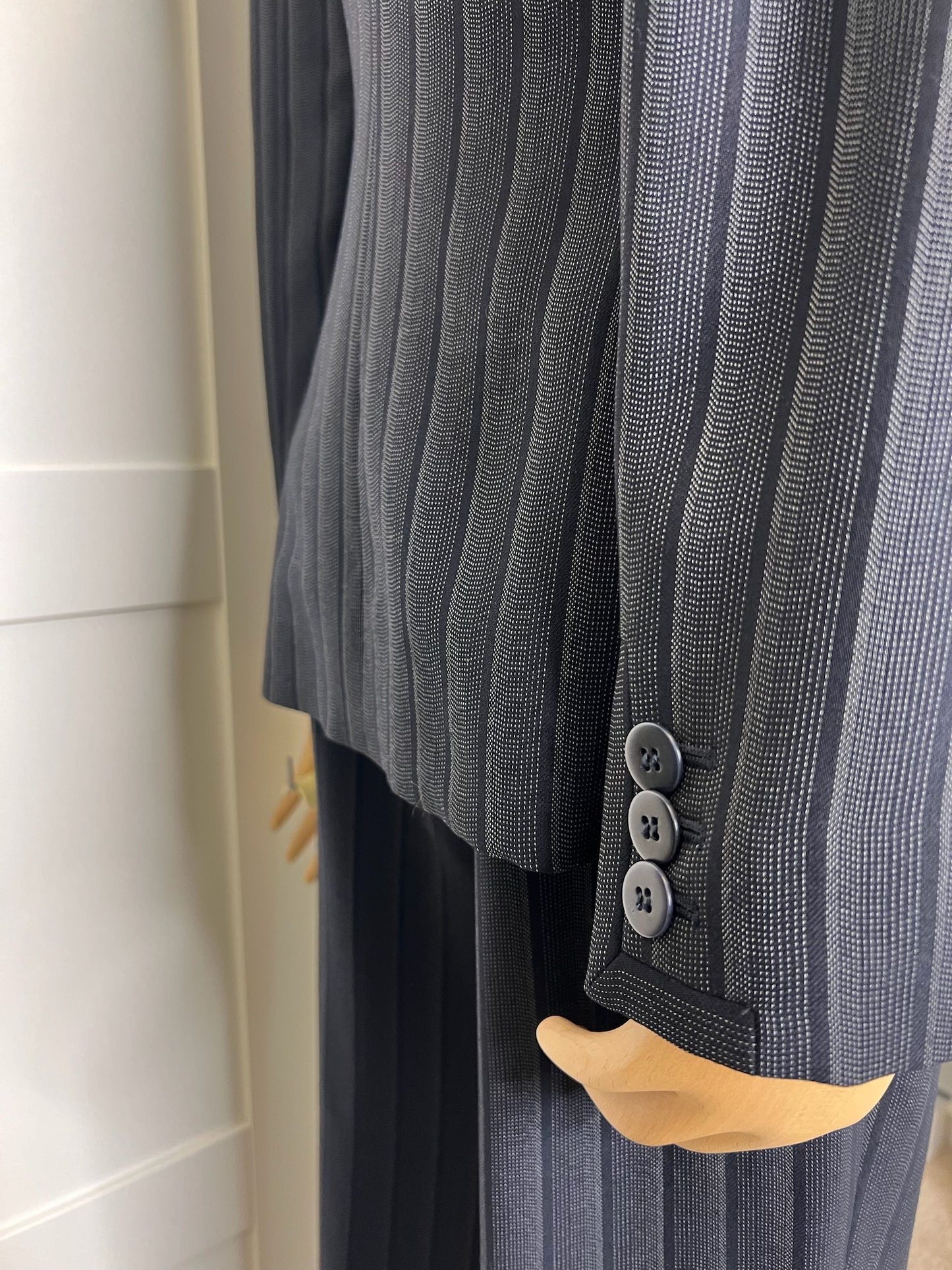 Armani Collezioni Black & Gray Striped Tailored 2-Piece Suit (Jacket and Pants), Size 4