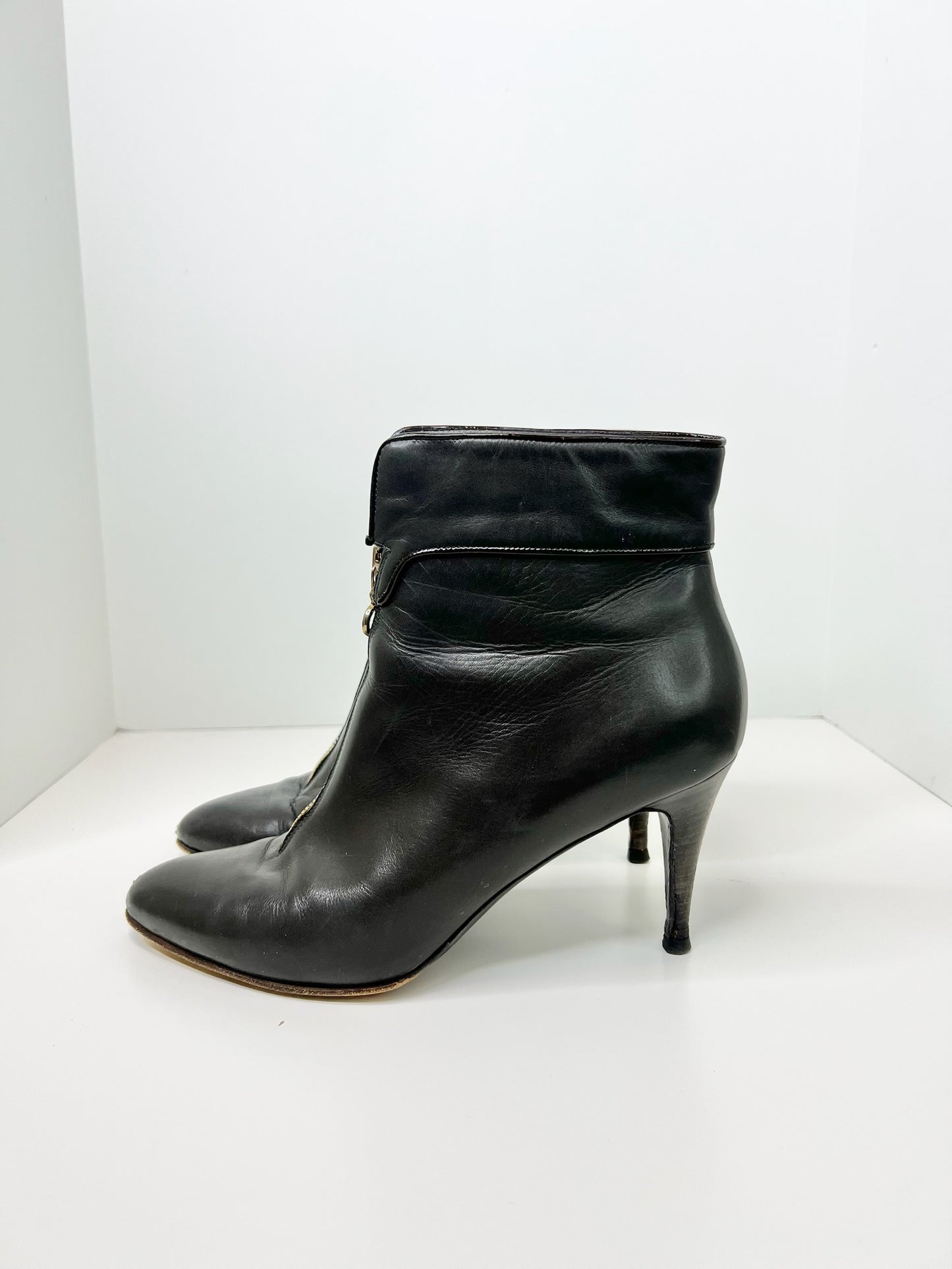 Hugo Boss Women's Brown Leather Boots, Size 39