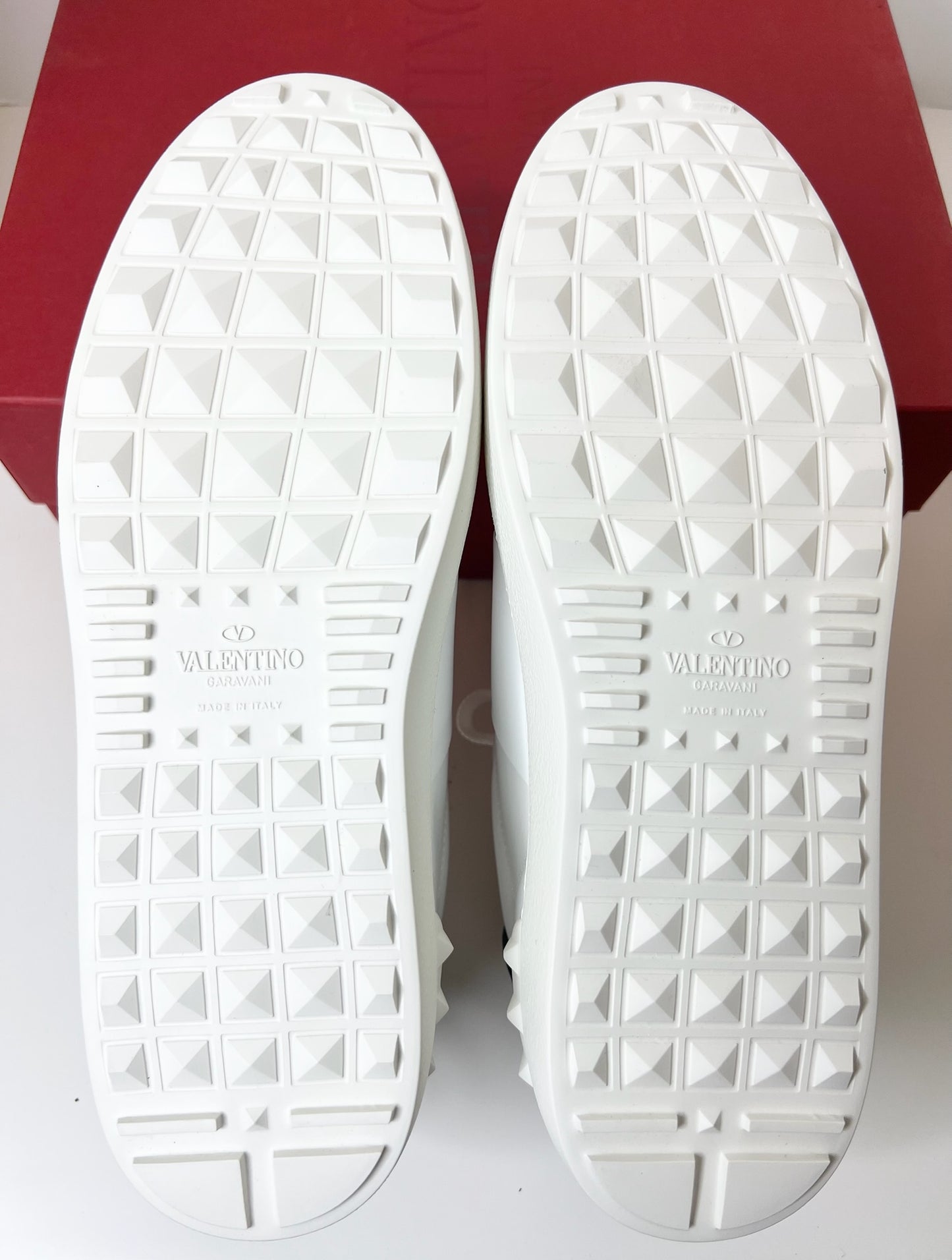 NWT! Valentino Women's Logo Print White Sneaker, Size 39.5