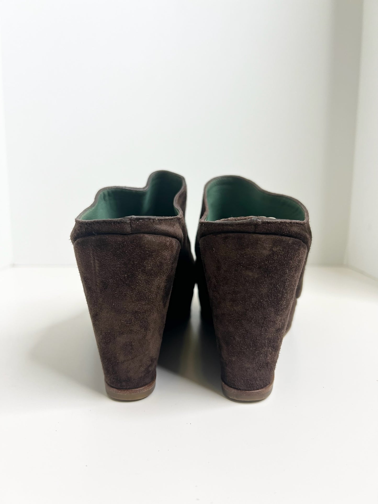 Henry Cuir Suede Wedge Mule, Size 38.5