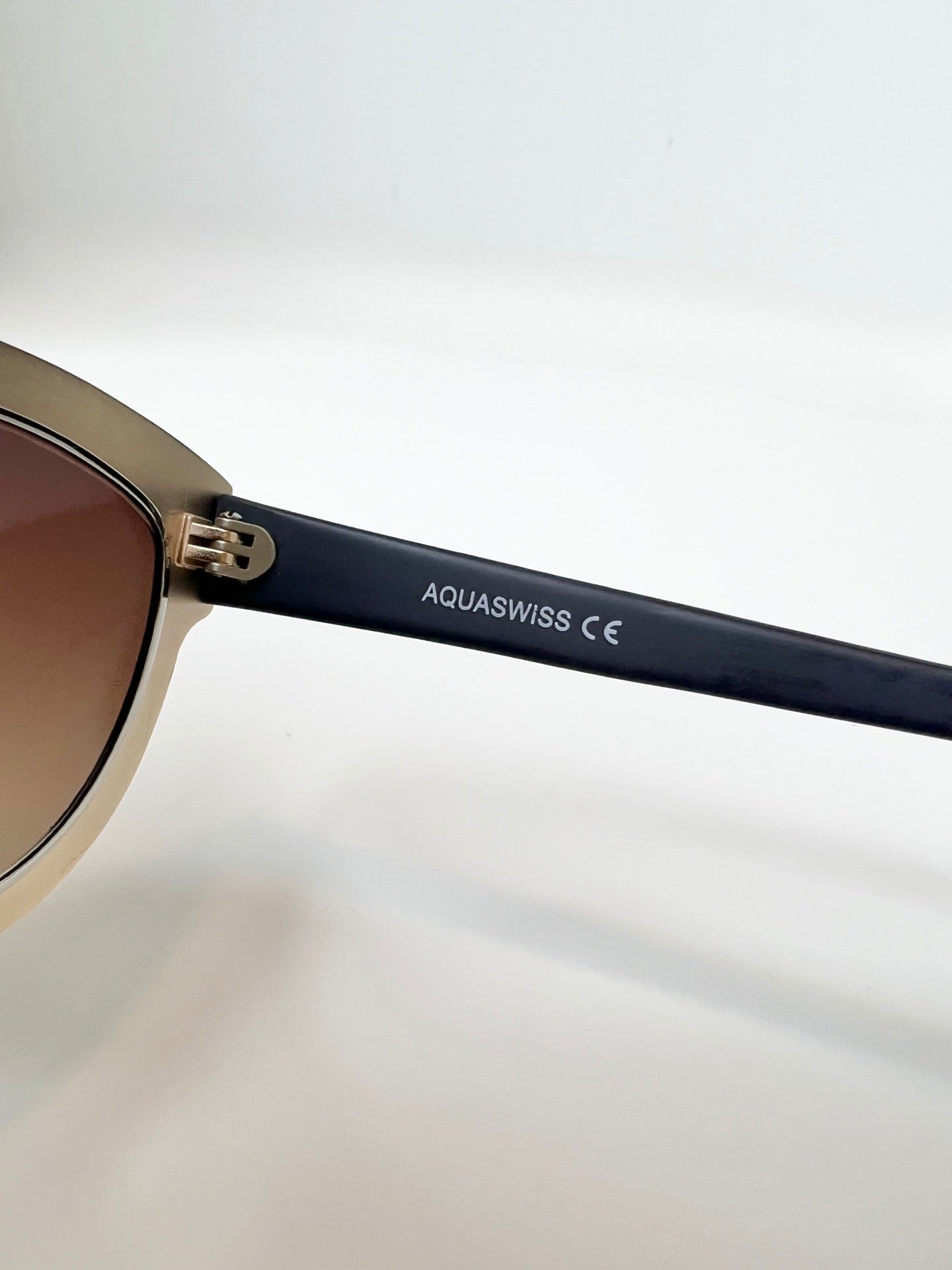 AQS Jolene Aviator Frame Sunglasses