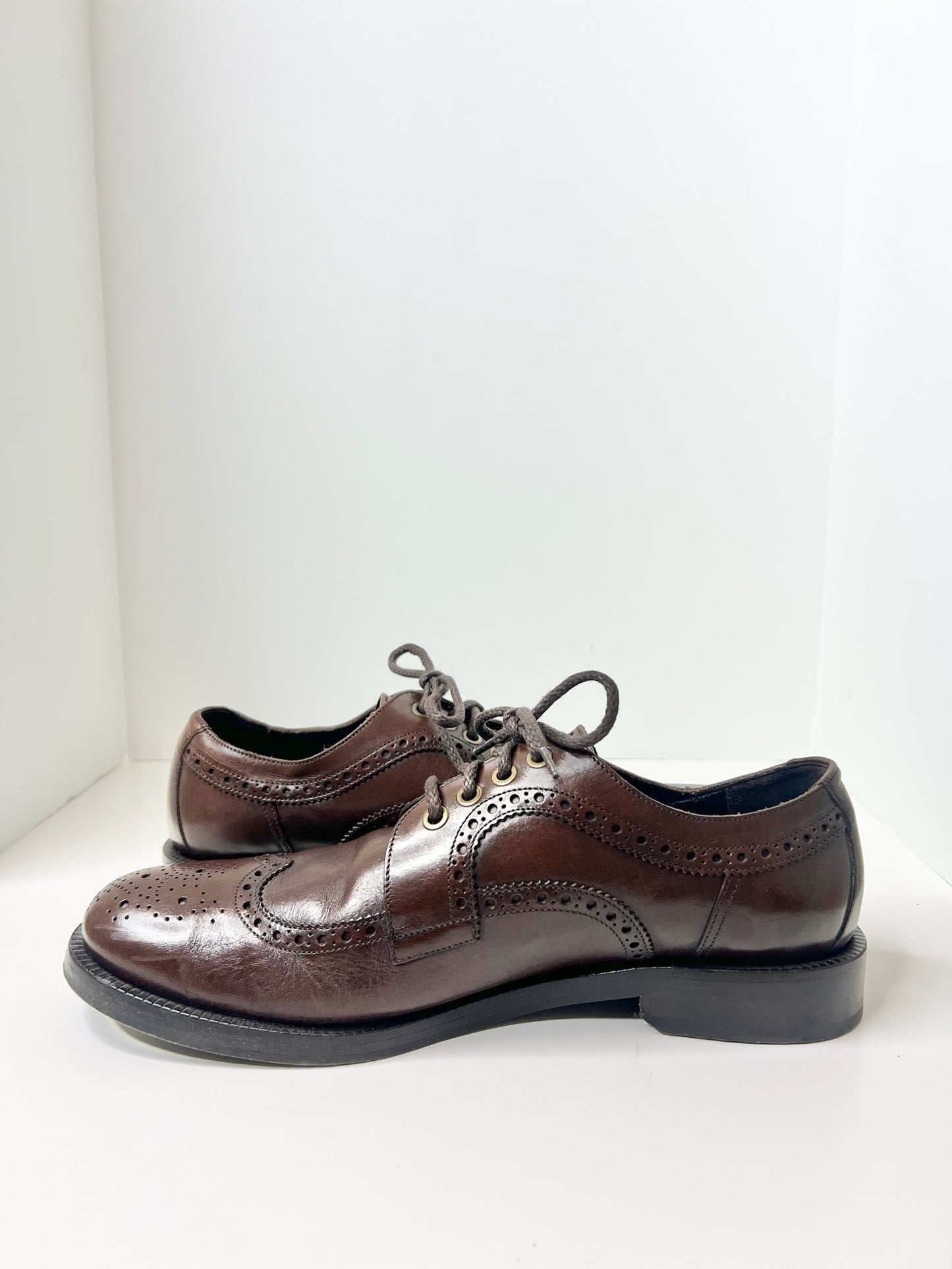 Jimmy Choo Brown Oxford Lace Up Shoes, Size 42
