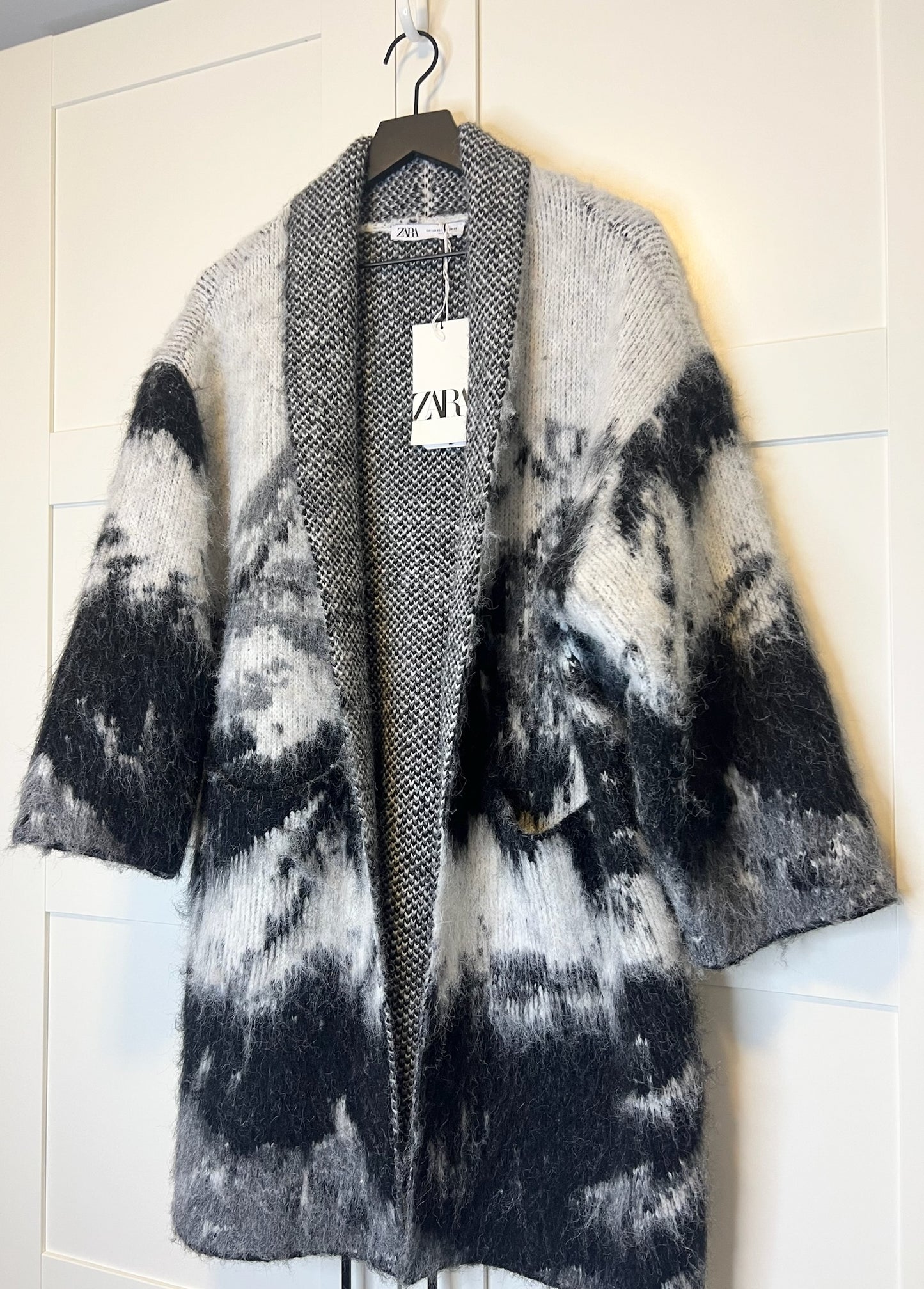 NWT! Zara Black and White Watercolor Cardigan, Size XS-S