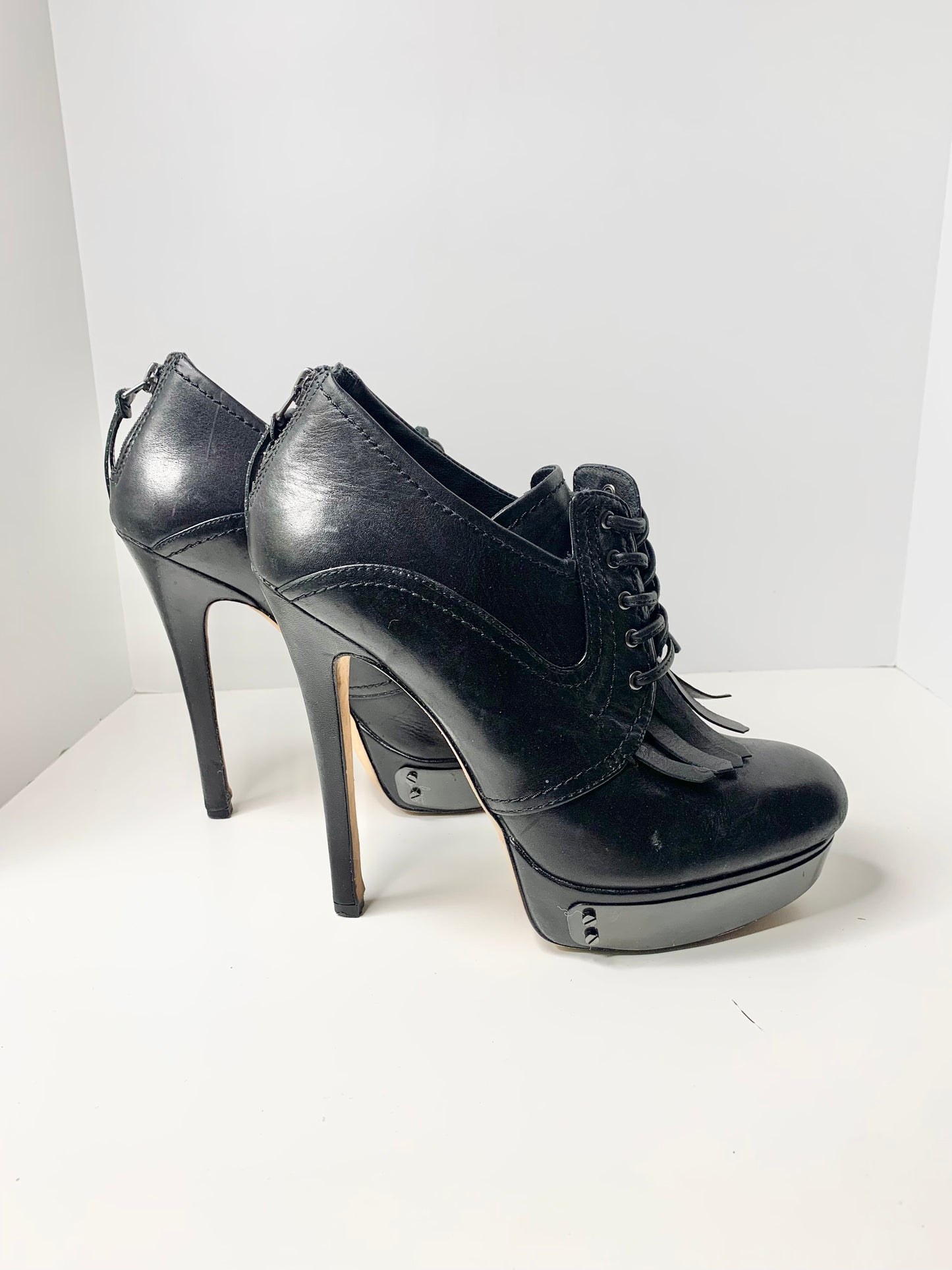 House of Harlow Nelly Kitty Lace Up Booties, Size 40