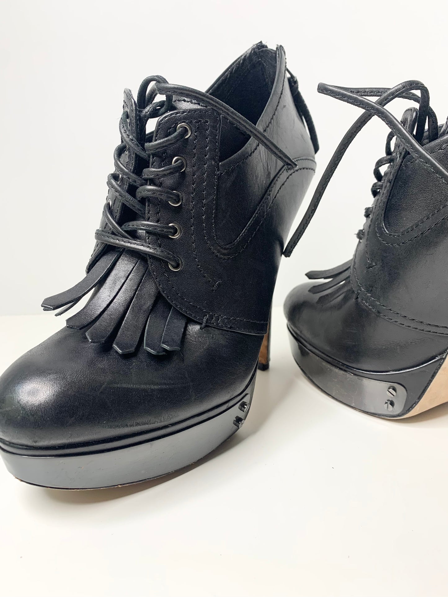 House of Harlow Nelly Kitty Lace Up Booties, Size 40