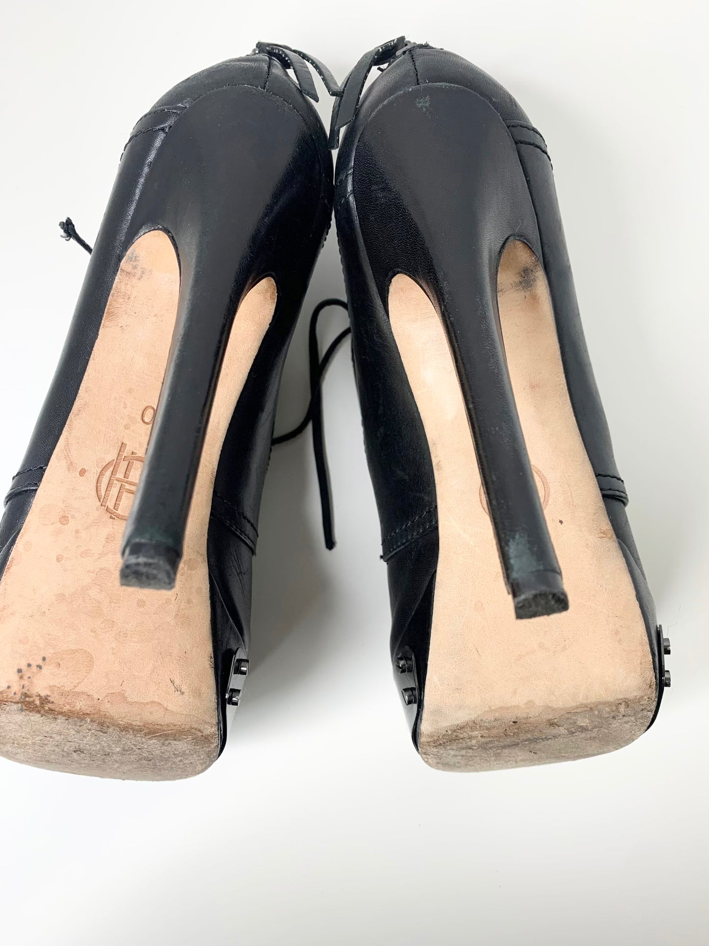 House of Harlow Nelly Kitty Lace Up Booties, Size 40