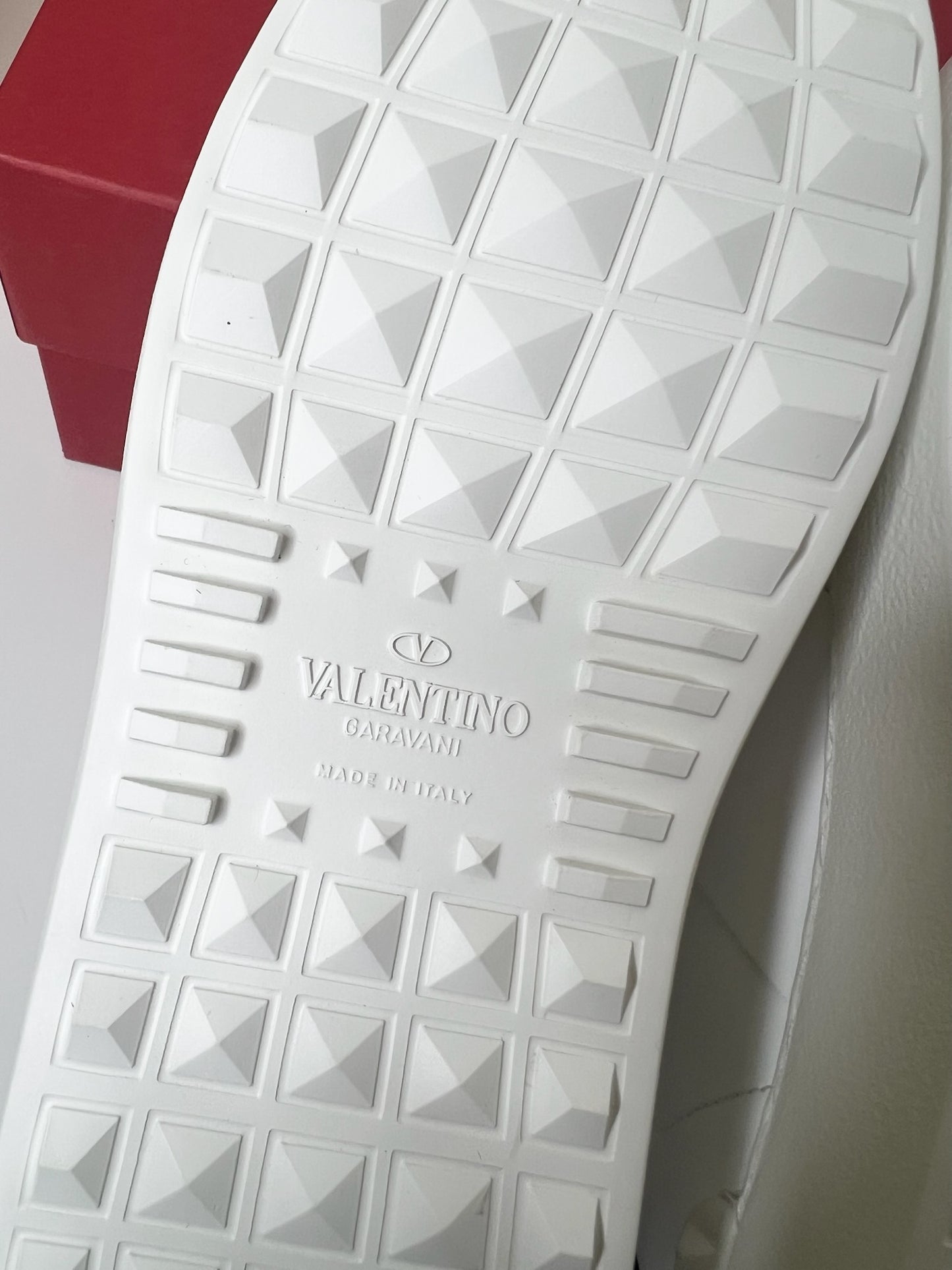 NWT! Valentino Women's Logo Print White Sneaker, Size 39.5