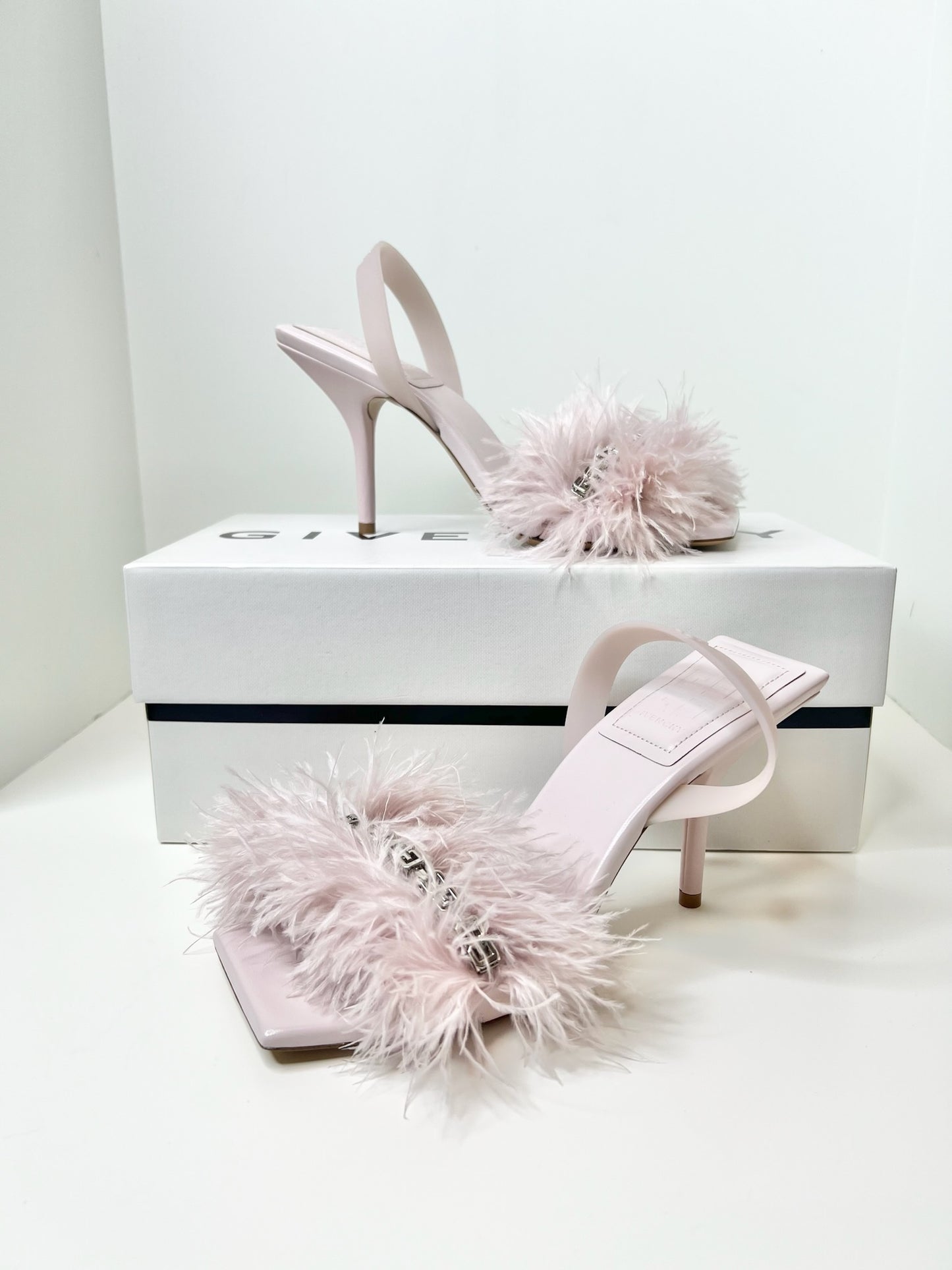 NWT! Givenchy Lambskin Light Pink Slingback Sandals, Size 38