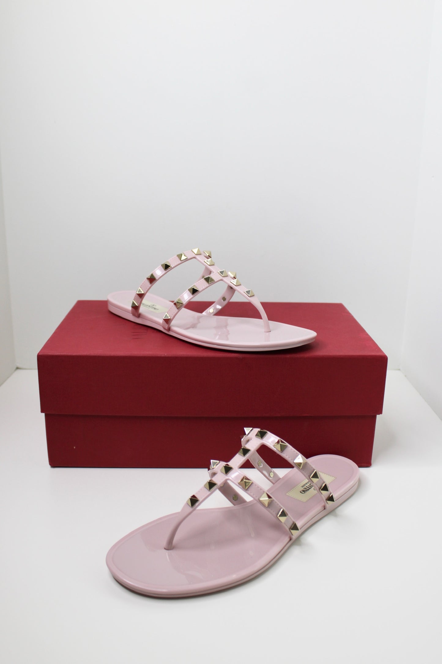 Valentino Garavani Rockstud Flat Rubber Sandal, Size 37