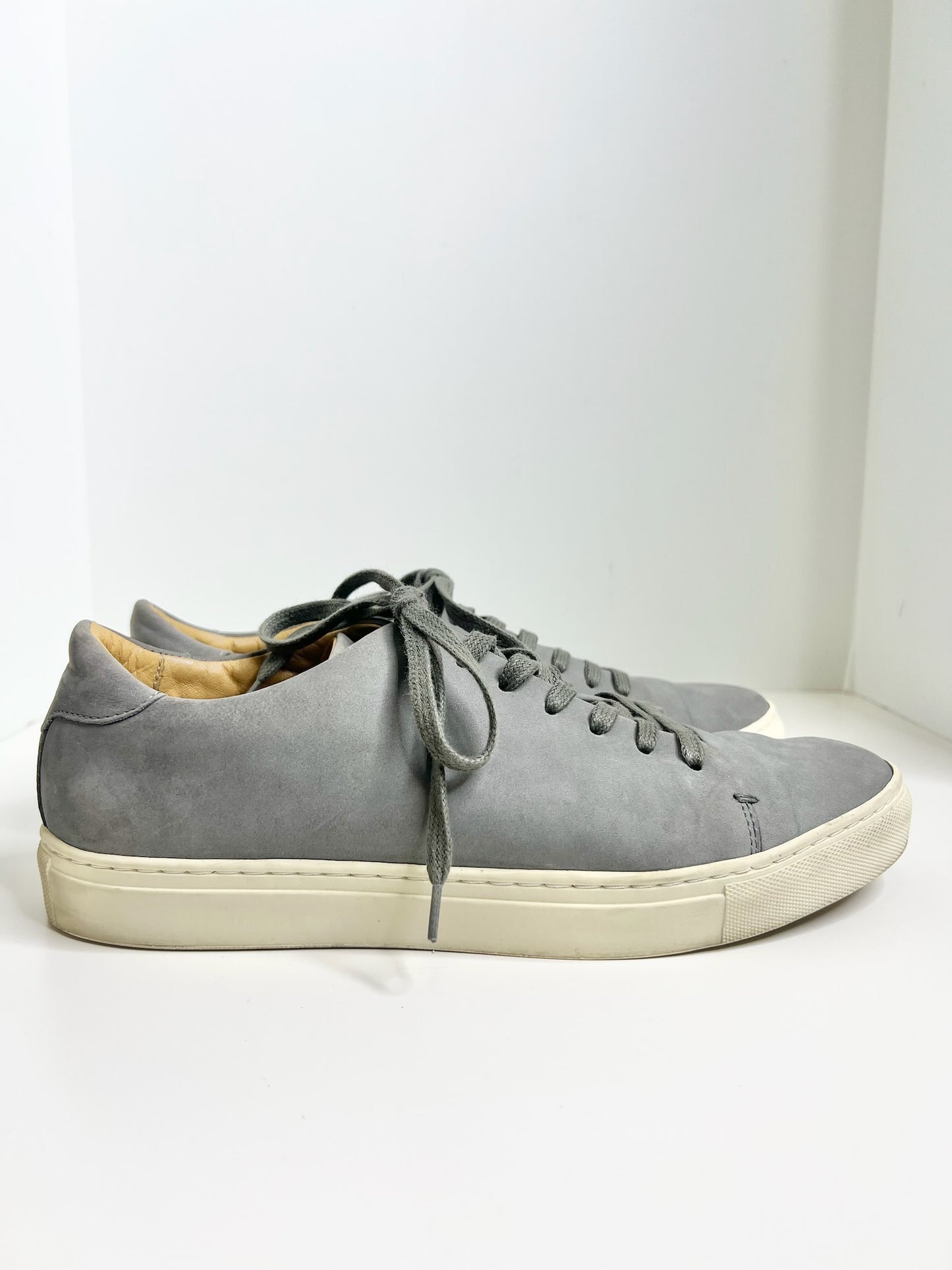 Suitsupply Men's Gray Nubuck Sneakers, Size 41