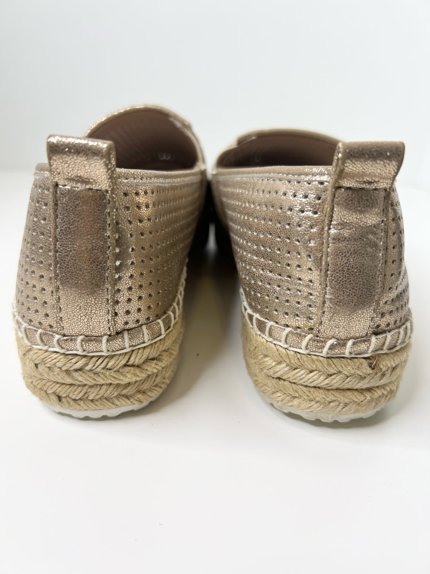 Steve Madden Choppur Gold Espadrilles, Size 7