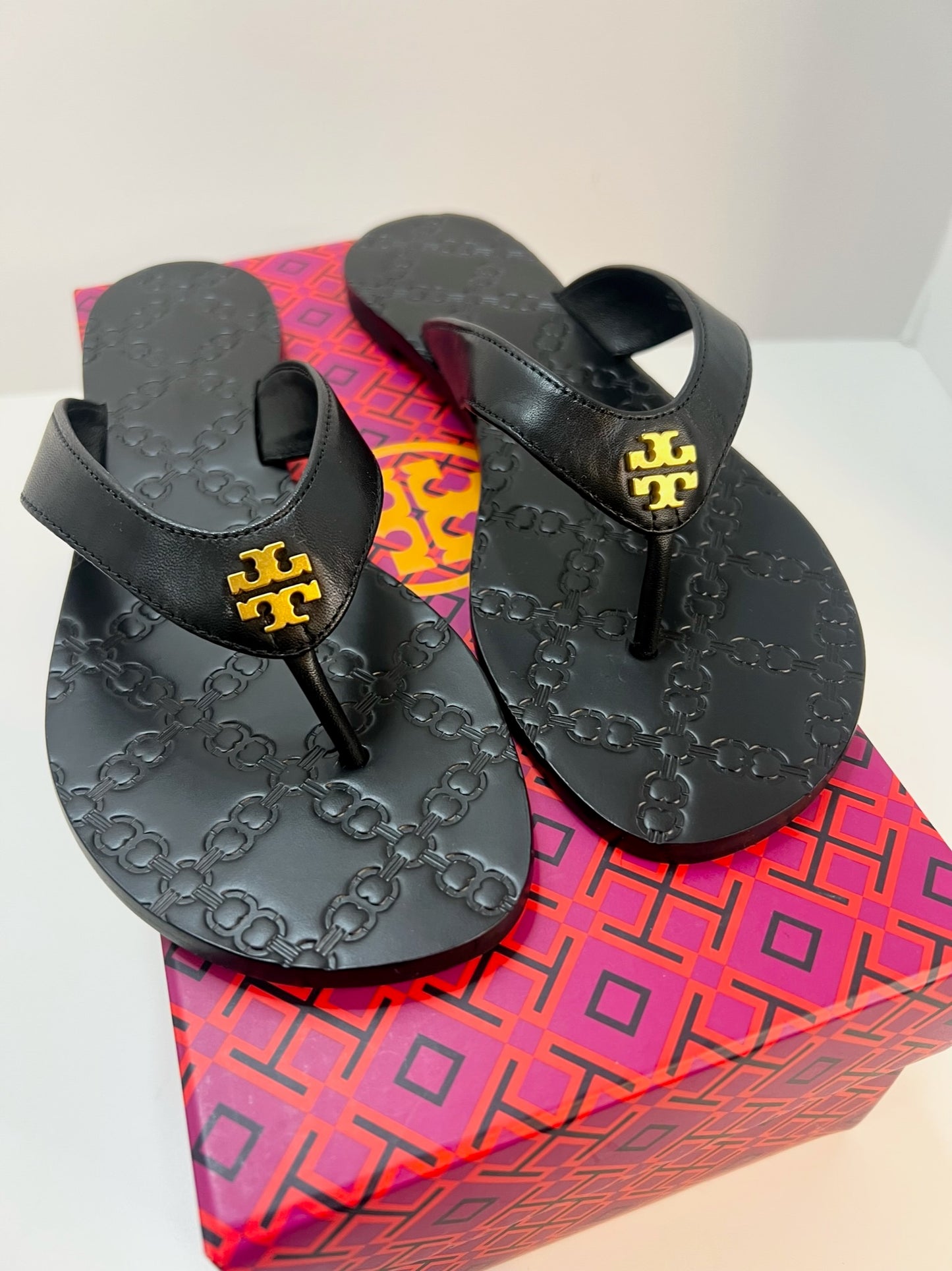 NWT! Tory Burch Monroe Thong Black Sandal, Size 6.5