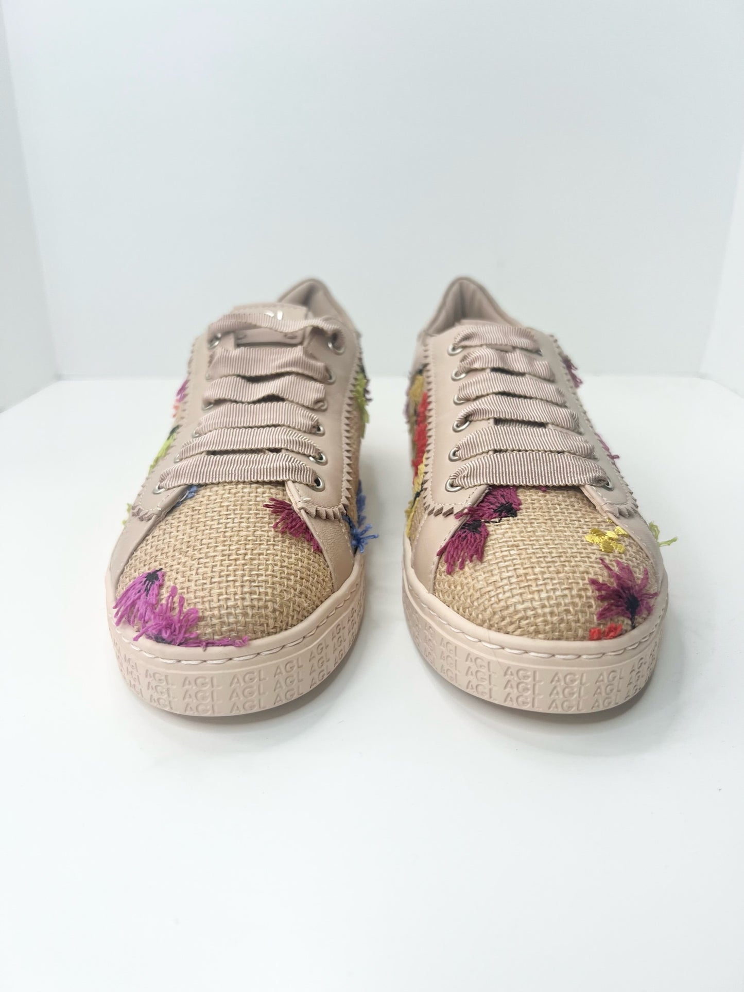 NWT! AGL Groovy Sade Yutte Sneaker, Size 38