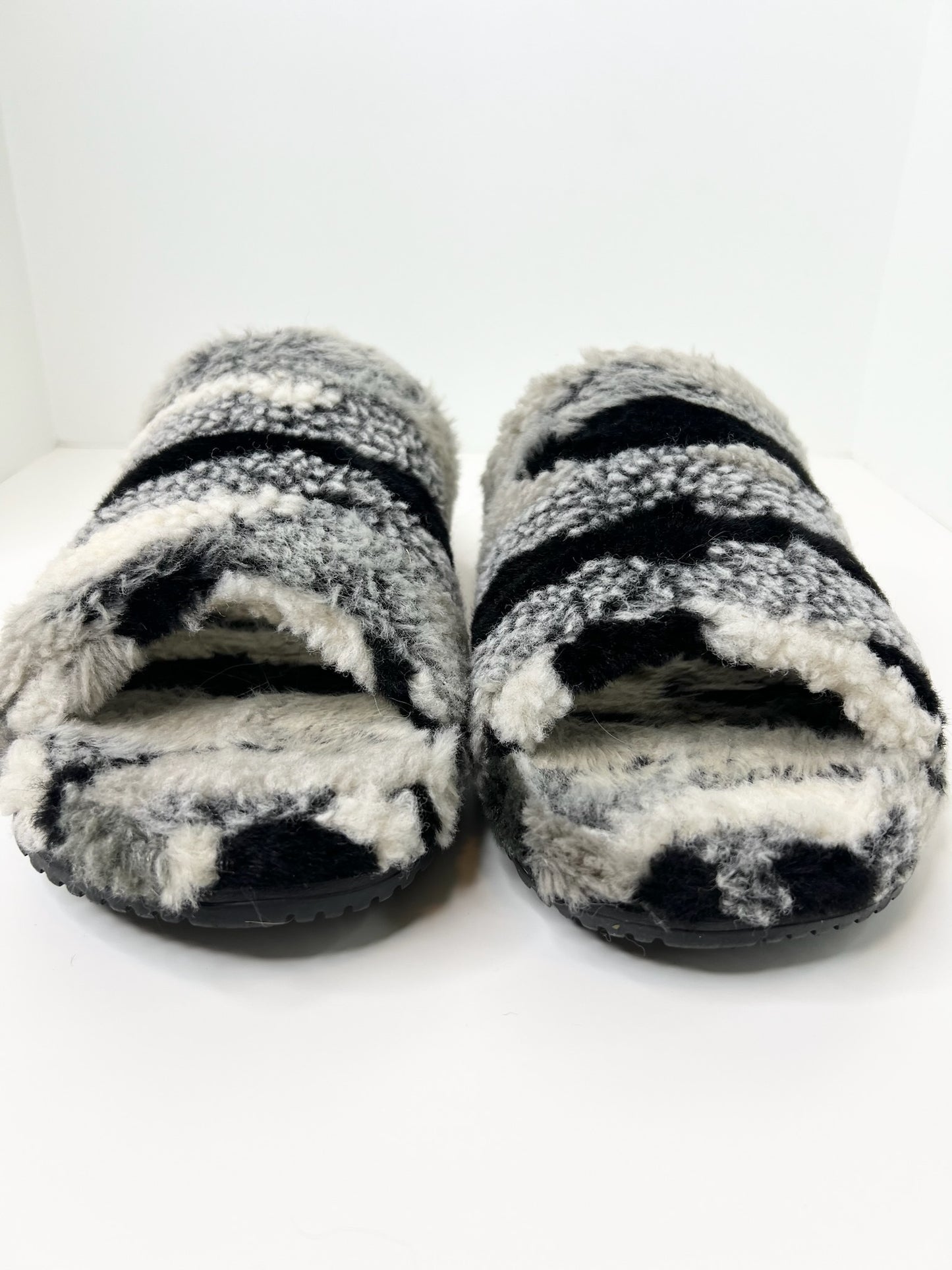 UGG Fluff You Cali Collage Men Gray Slipper, Size 12