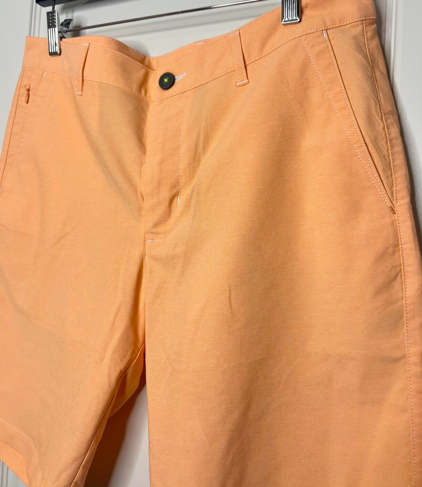 Tommy Bahama Shorts, Size 33