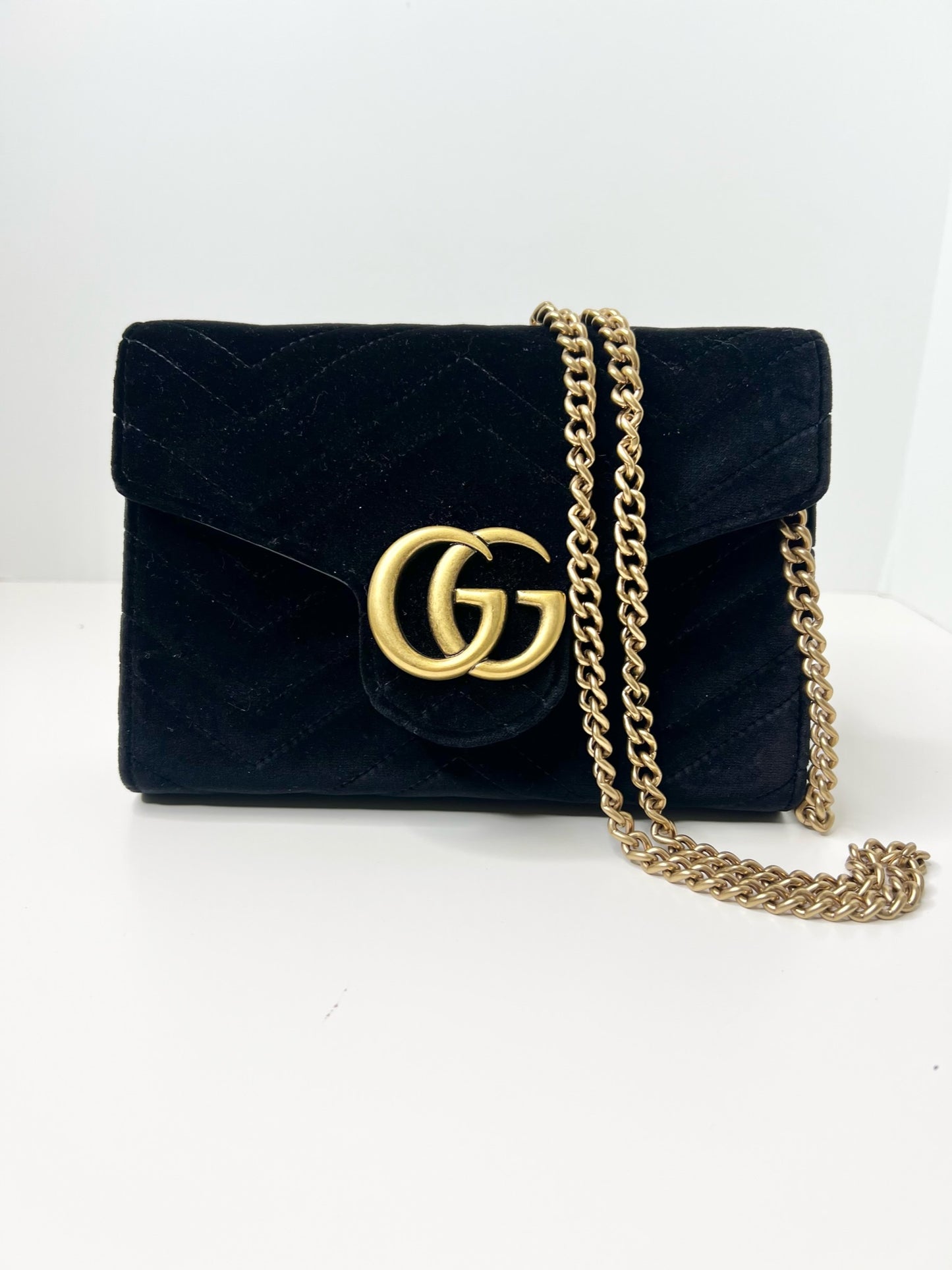 Gucci GG Marmot Black Velvet Wallet on Chain