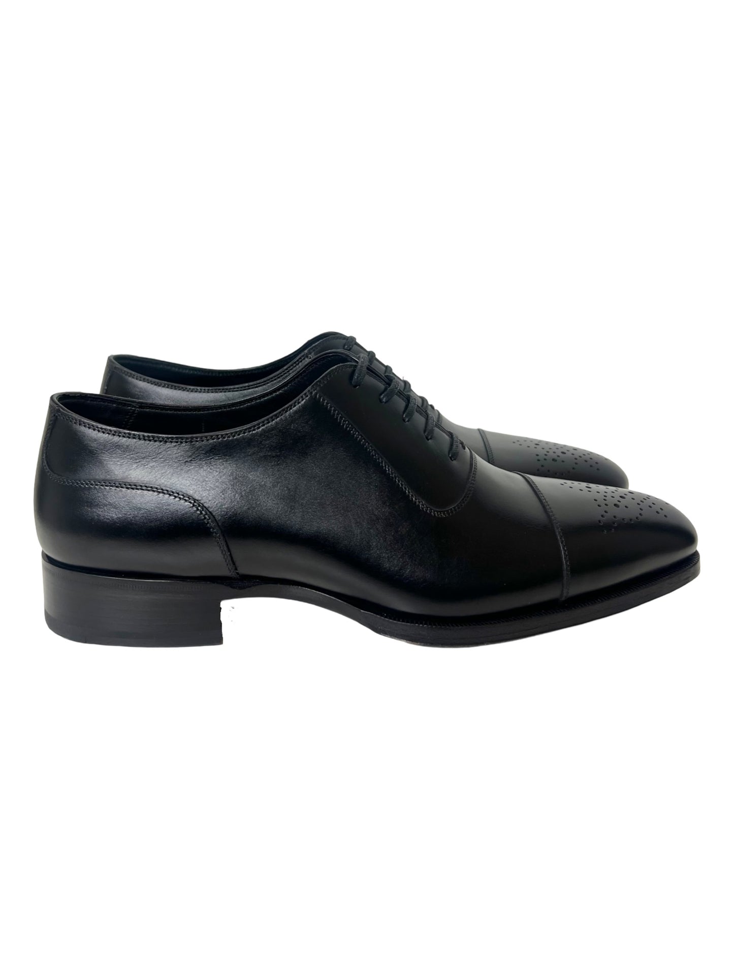 NWT! Tom Ford Men's Black Leather Cap Toe Oxfords, Size 9