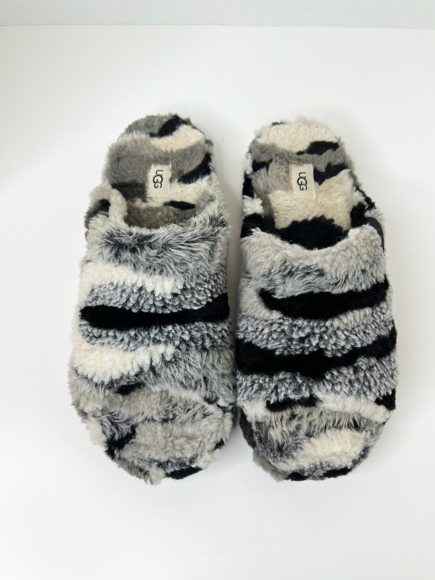 UGG Fluff You Cali Collage Men Gray Slipper, Size 12