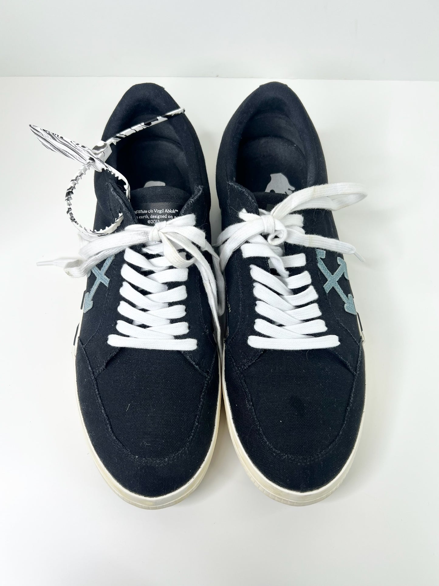 Off-White Low Vulcanized Black Canvas Sneakers, Size 45