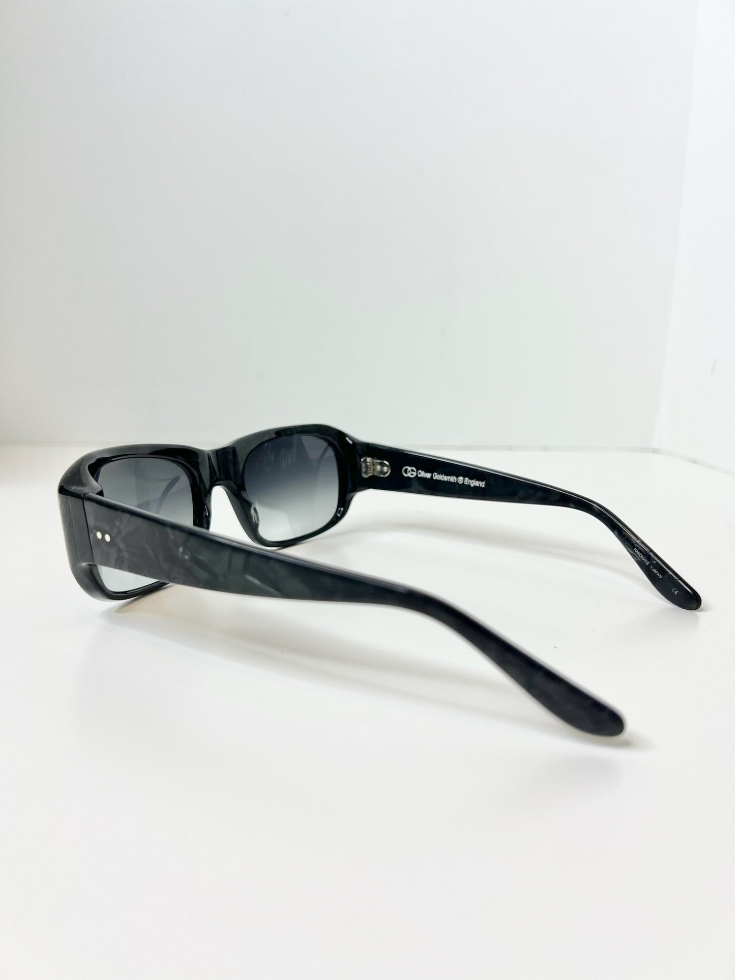 Oliver Goldsmith Marble Olive Renzo