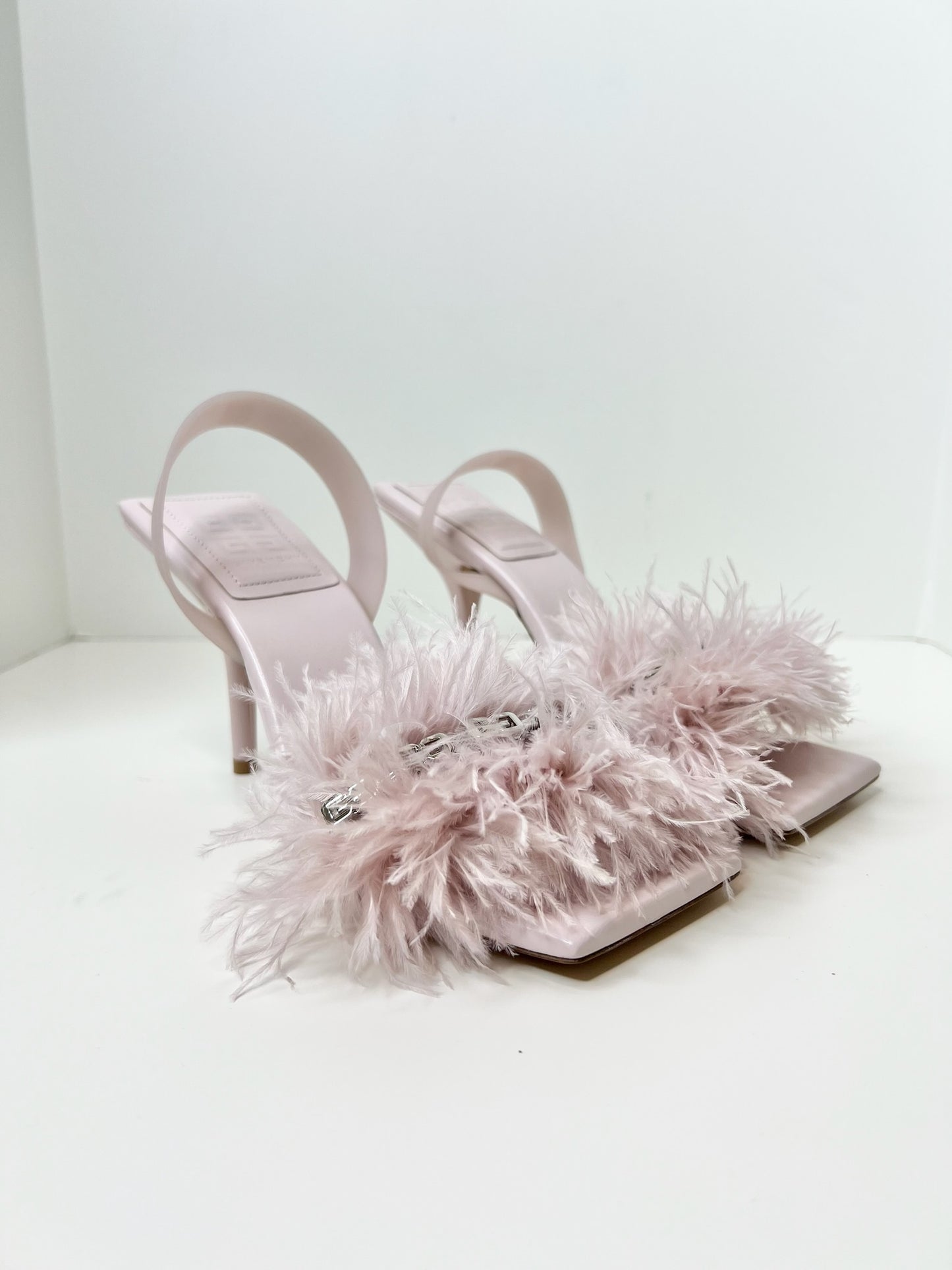 NWT! Givenchy Lambskin Light Pink Slingback Sandals, Size 38