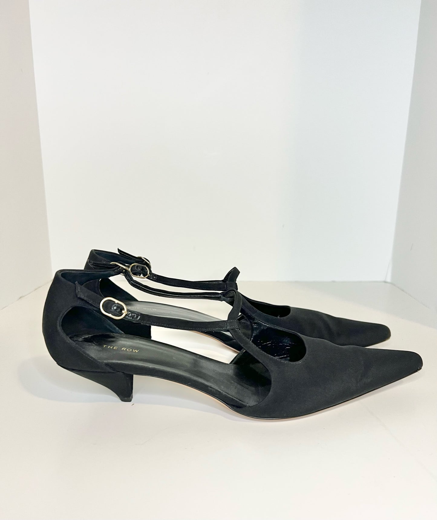 The Row Cyd Kitten Heel Pumps, Black Size 38