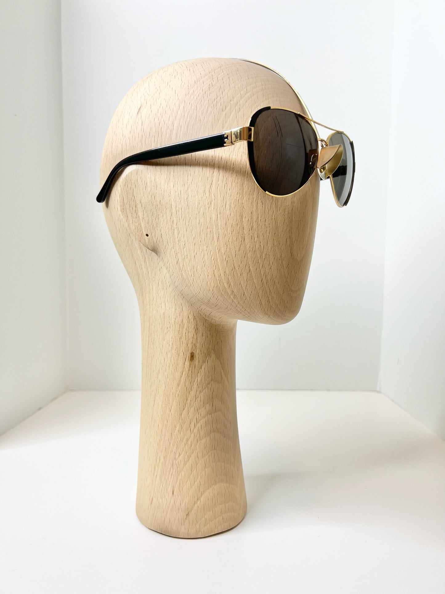 Tory Burch Oversized Gold-Tone/Black Aviator