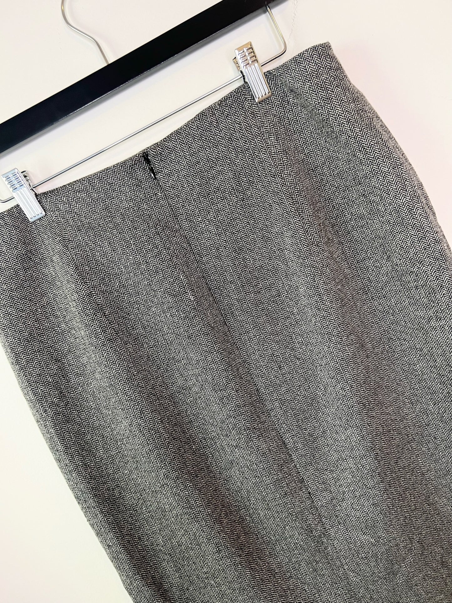 Zara Gray Pencil Skirt, Size Large