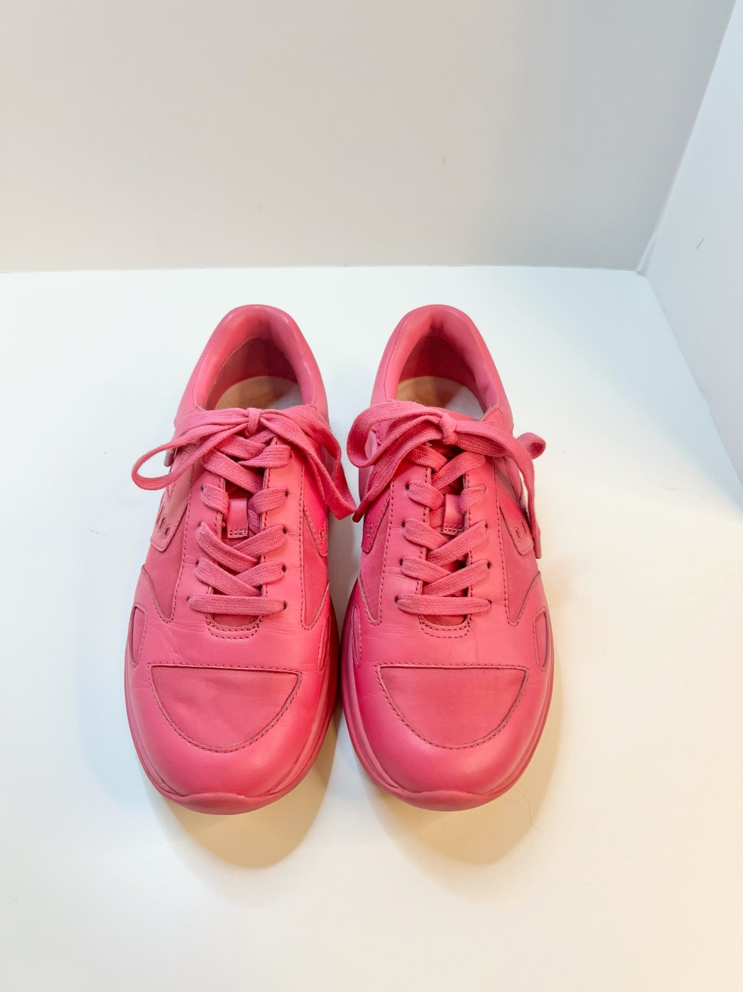 Tory Burch Bubble Bright Pink Sneakers, Size 7