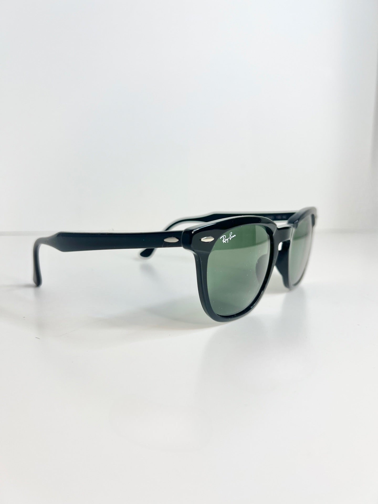 Ray-Ban Hawkeye Polished Black Sunglasses w/ Green Lenses