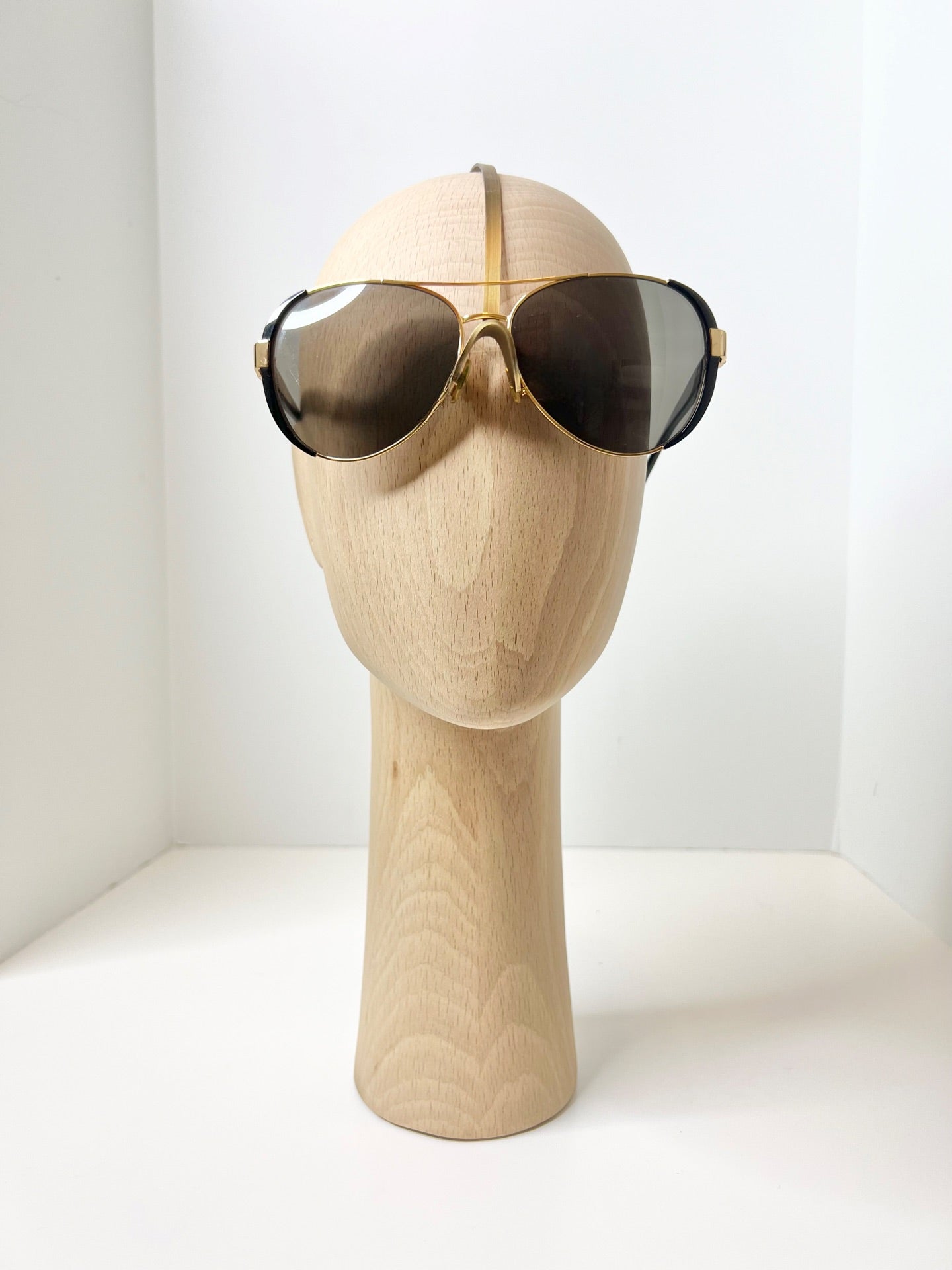 Tory Burch Oversized Gold-Tone/Black Aviator