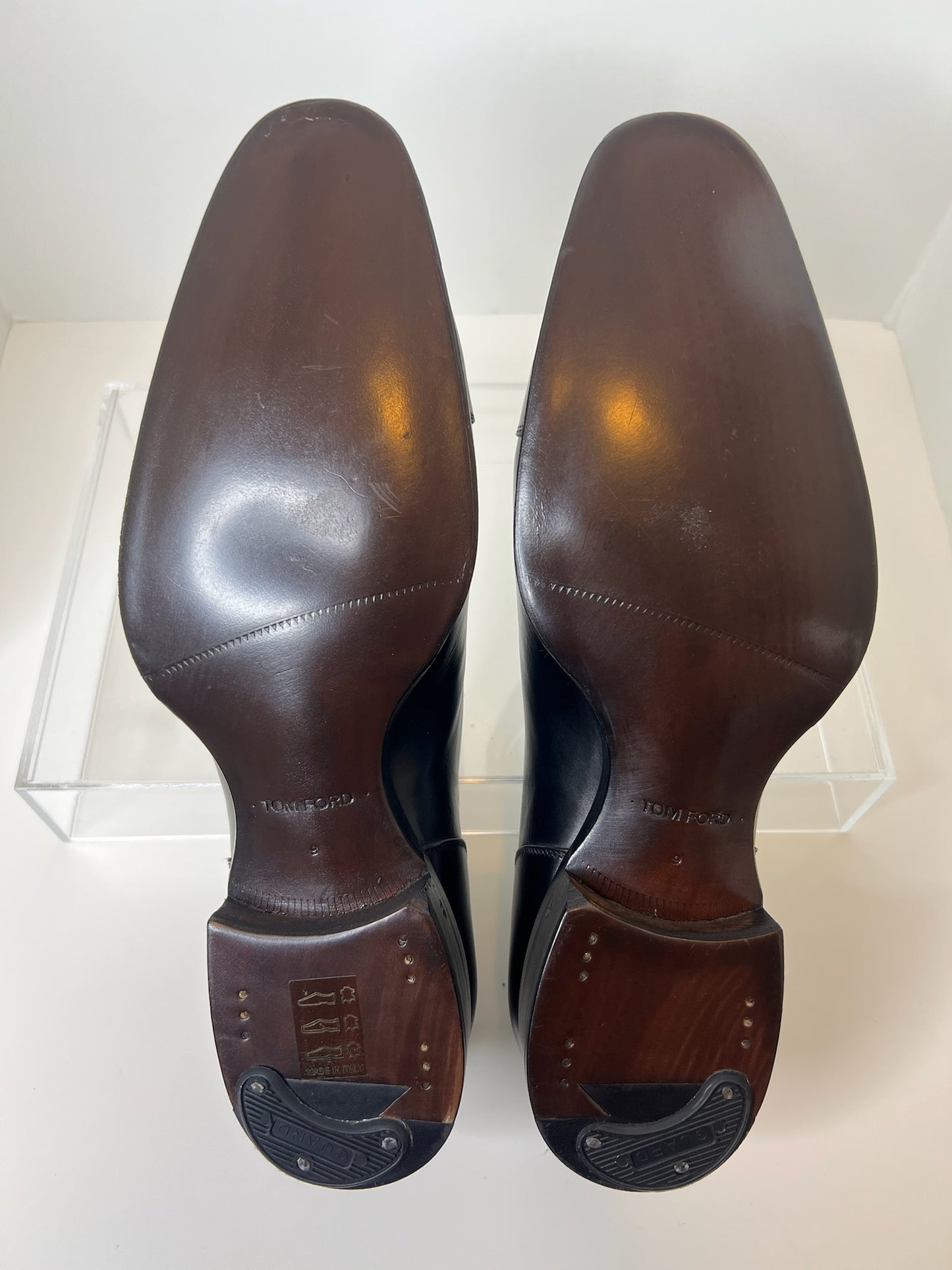 NWT! Tom Ford Men's Black Leather Cap Toe Oxfords, Size 9