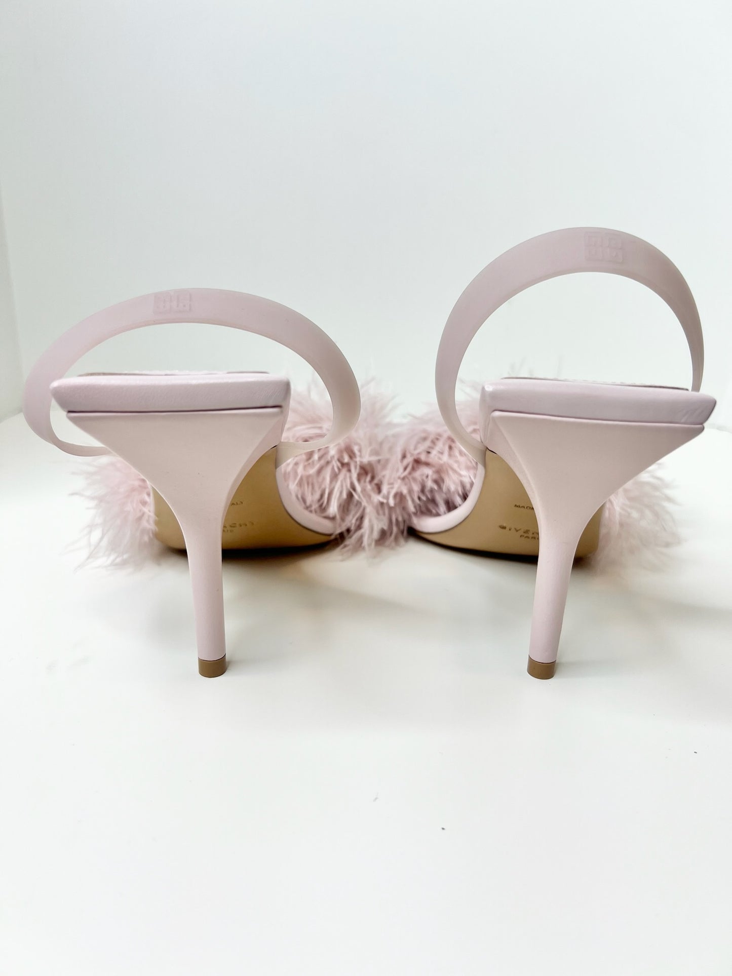 NWT! Givenchy Lambskin Light Pink Slingback Sandals, Size 38