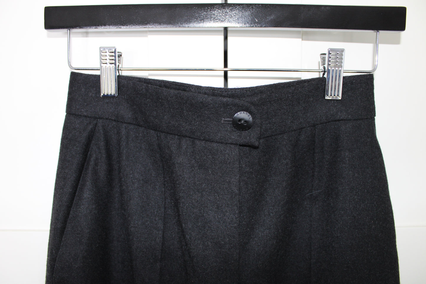 Chanel Dark Gray Wool & Cashmere Pleated Trousers, Size 36