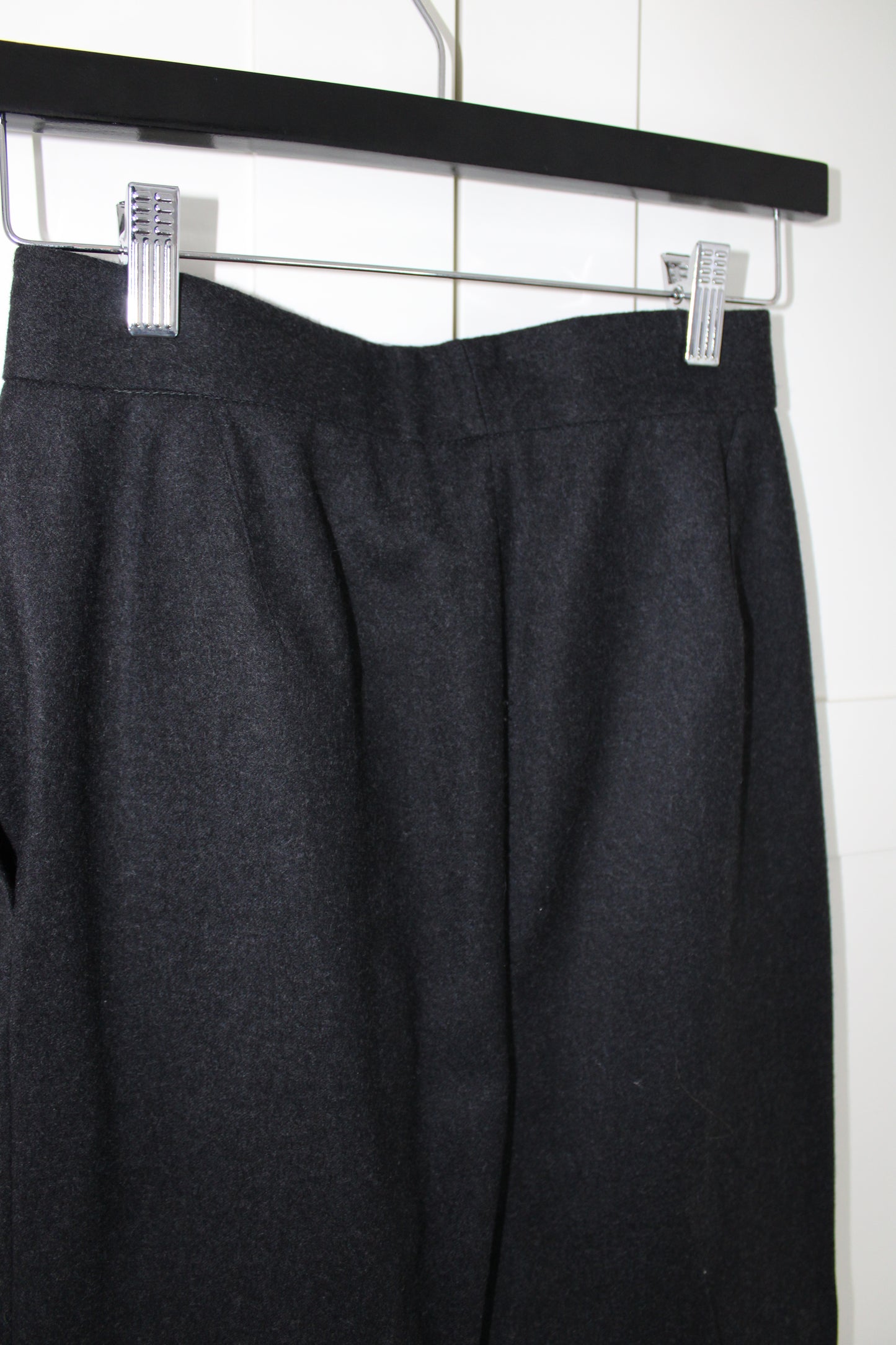 Chanel Dark Gray Wool & Cashmere Pleated Trousers, Size 36
