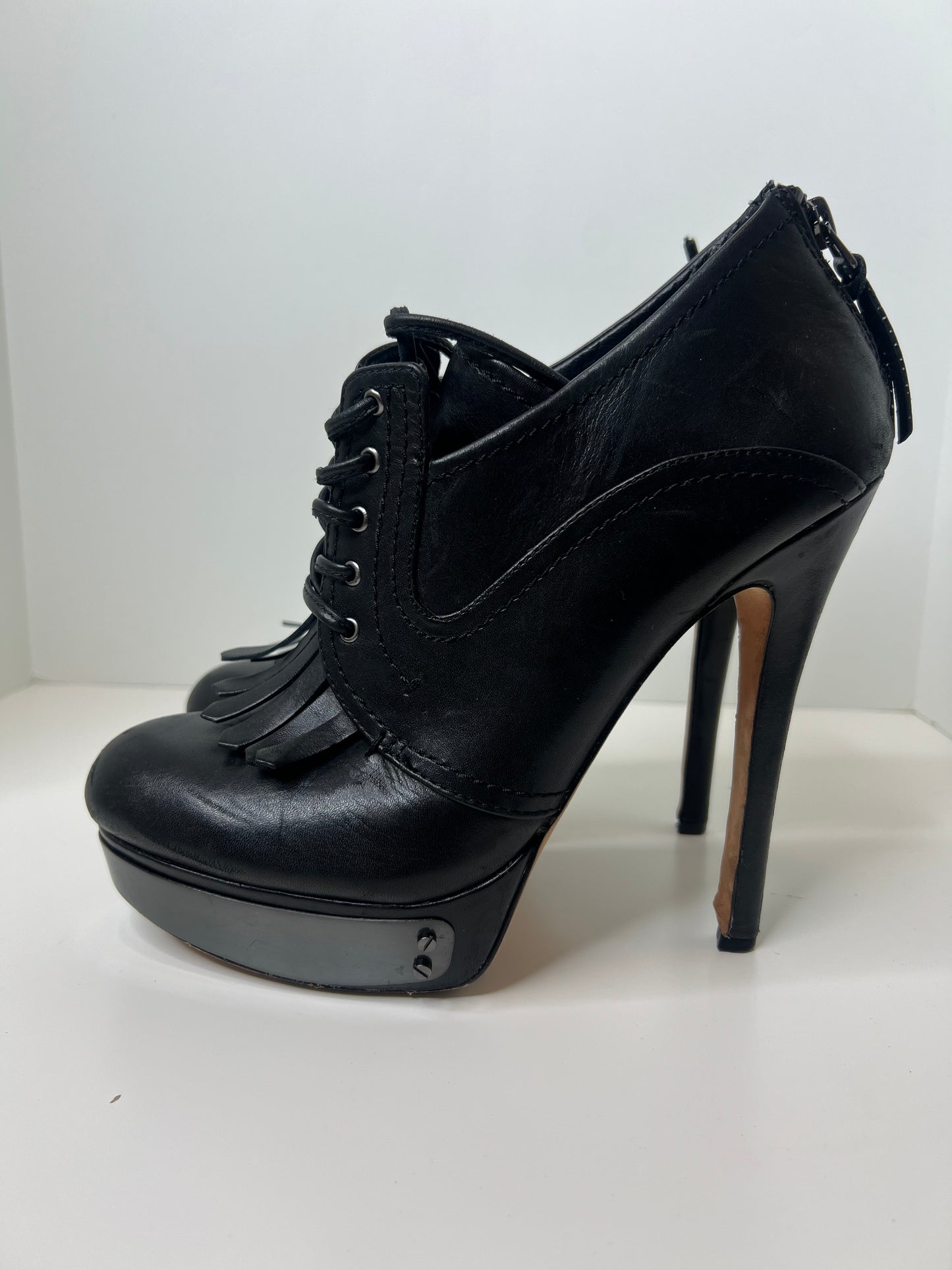 House of Harlow Nelly Kitty Lace Up Booties, Size 40