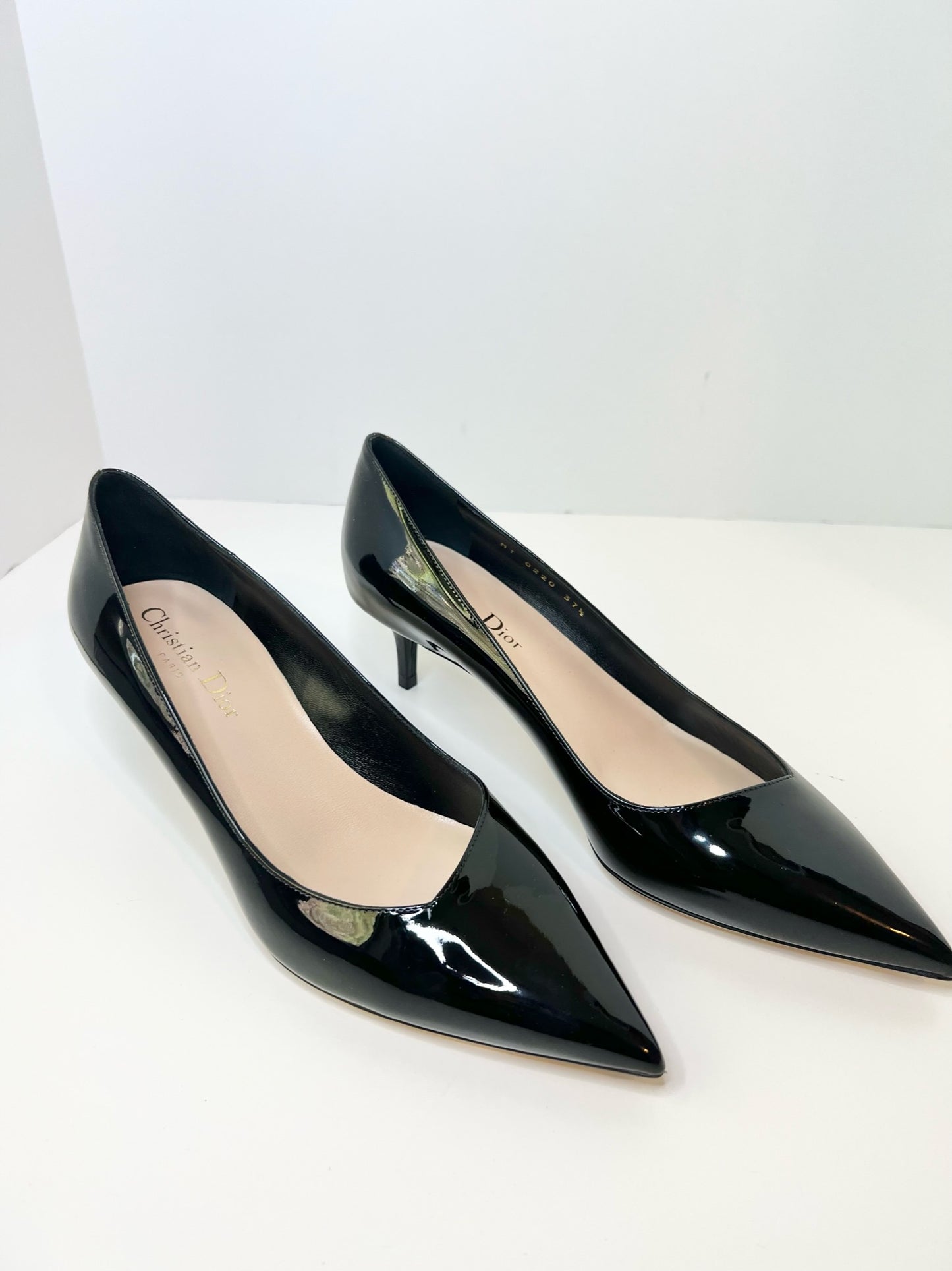 NWT Christian Dior Black Patent Leather Low Heel Pumps 37.5