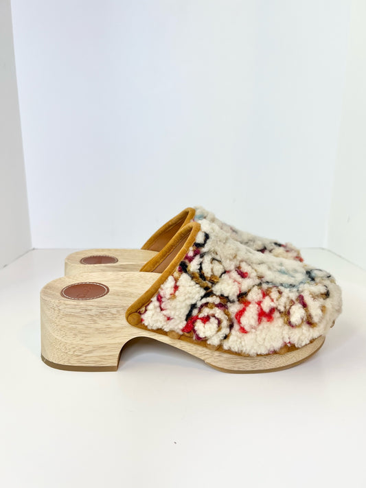 Chloé Joy Genuine Shearling Clog Multi Color White, Size 39