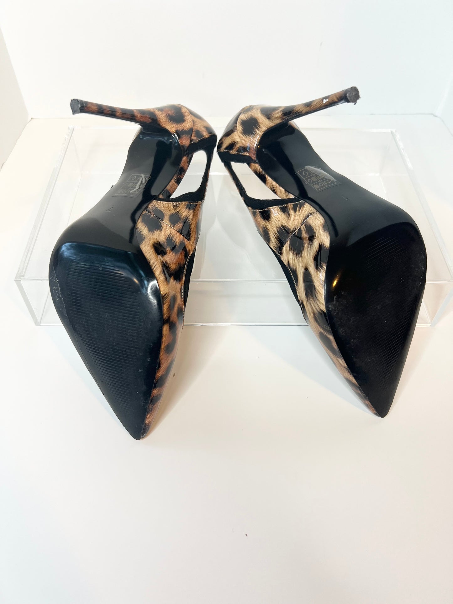 ASOS Patent Leather Cheetah Print Pumps Size 7