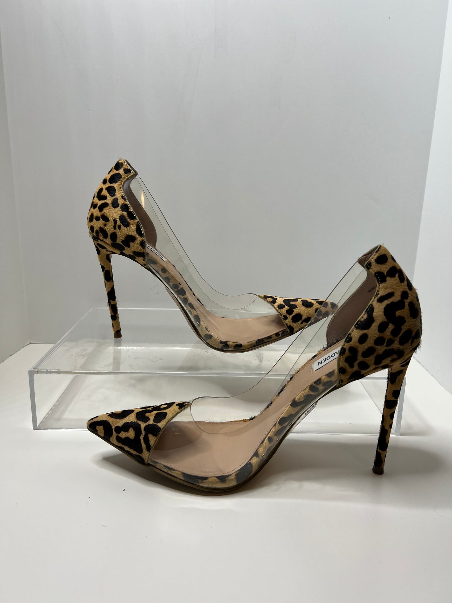 Steve Madden Clear Animal Print Pump Size 10