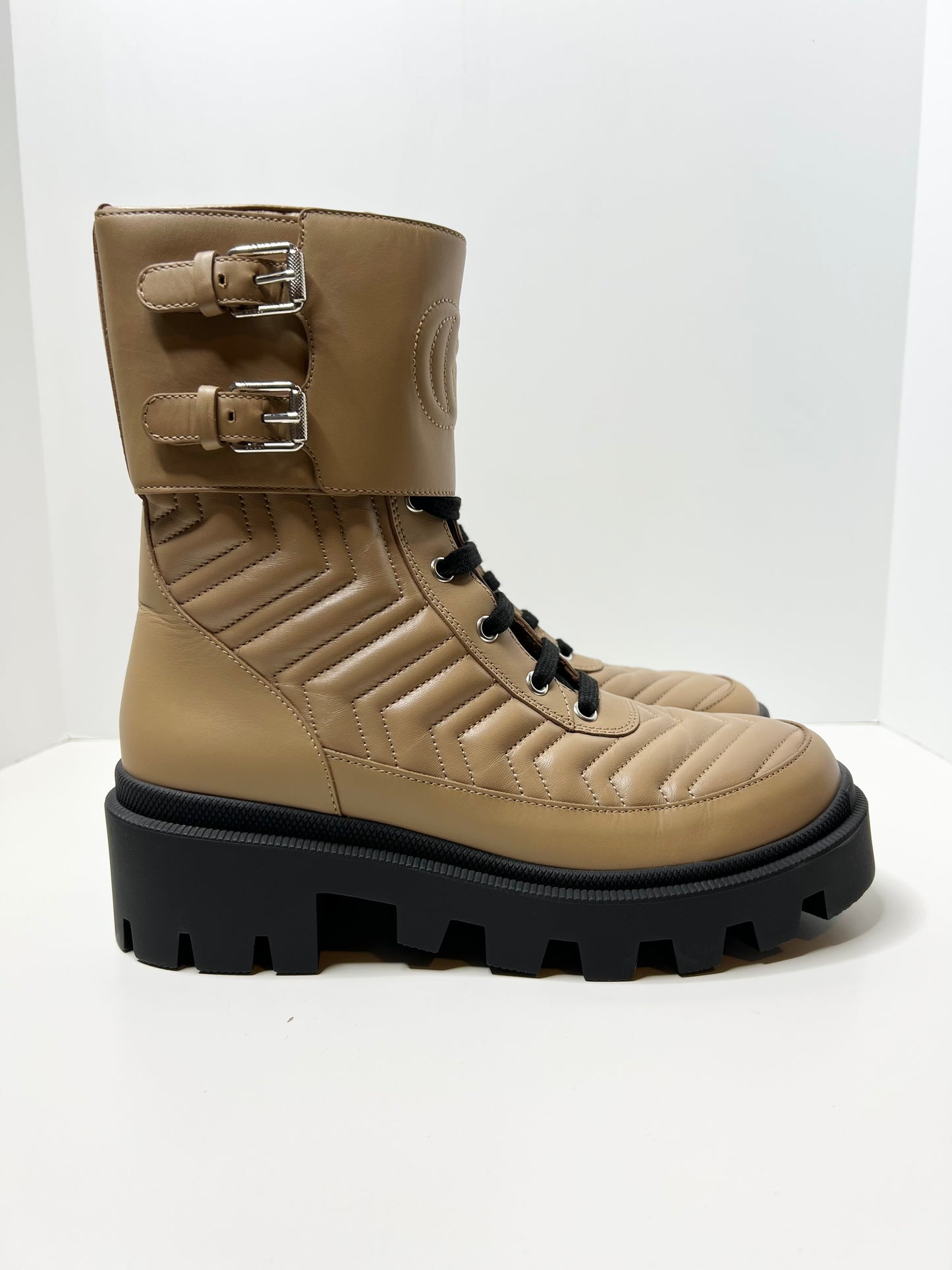 NWT! Gucci Interlocking G Leather Boots, Tan 38