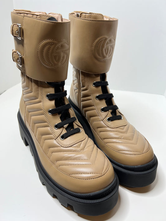 NWT! Gucci Interlocking G Leather Boots, Tan 38