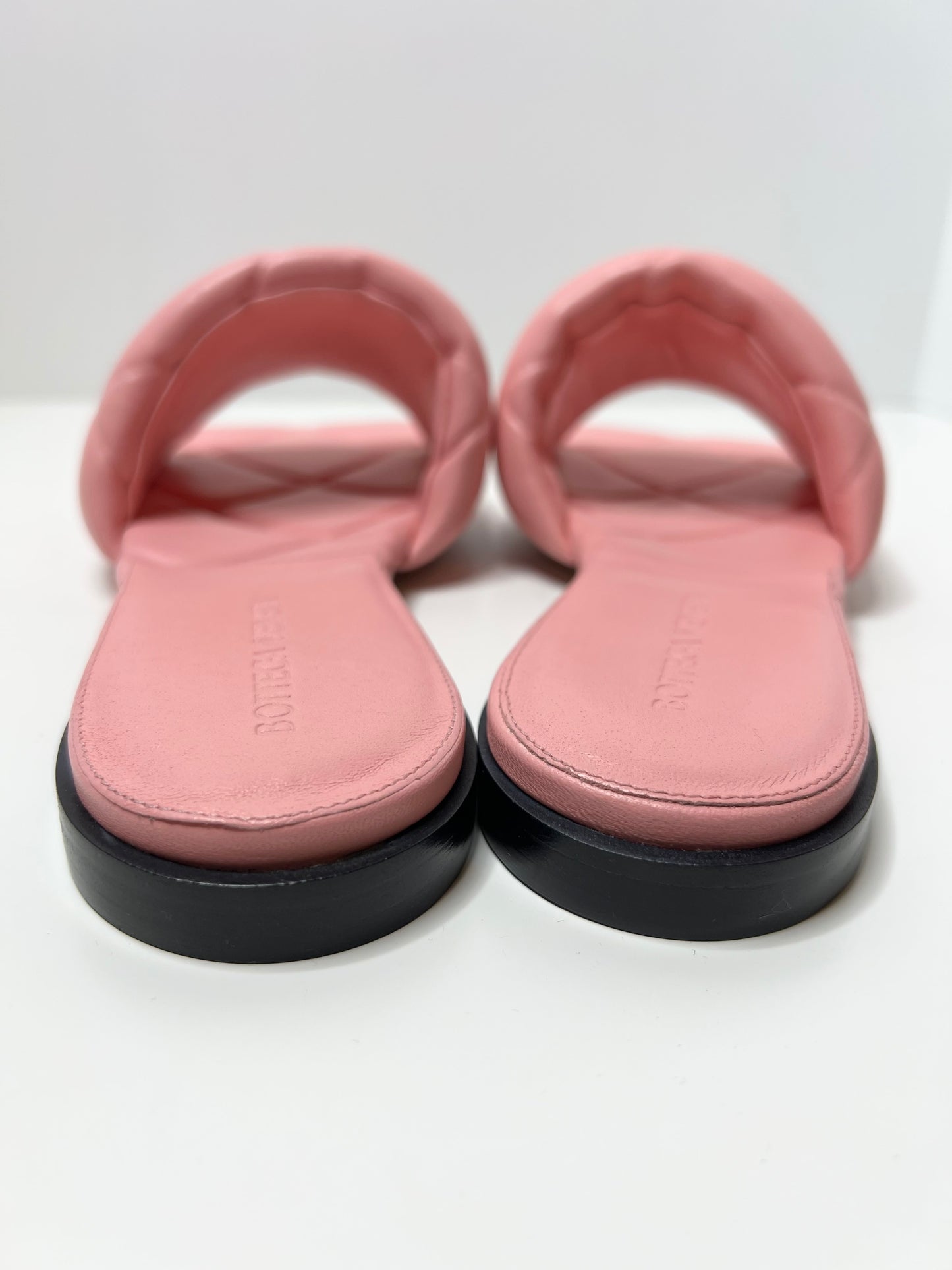 Bottega Veneta The Rubber Lido Flat Sandals 38